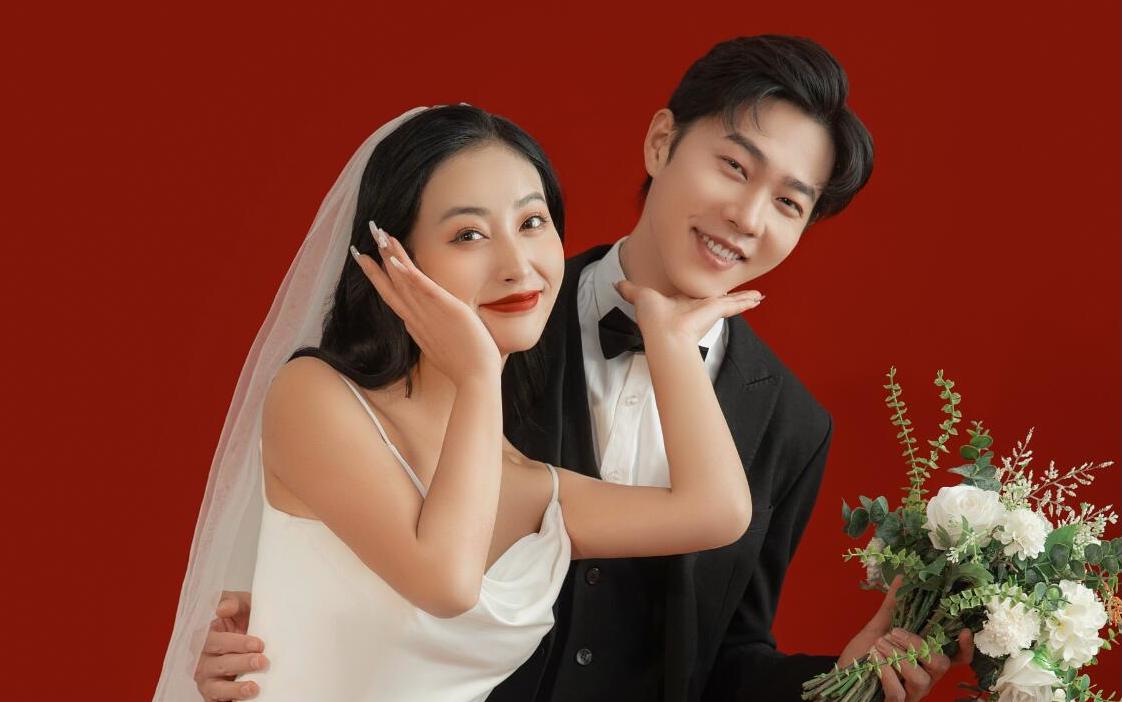 红底婚纱照｜把中式浪漫焊在婚照里✨