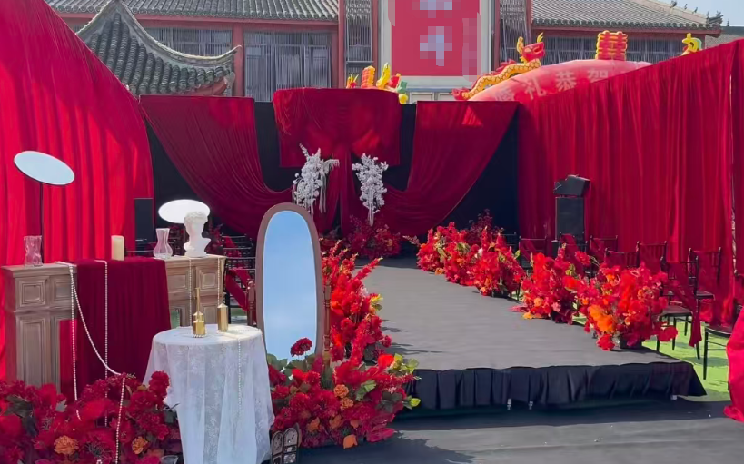 红黑高级户外系列