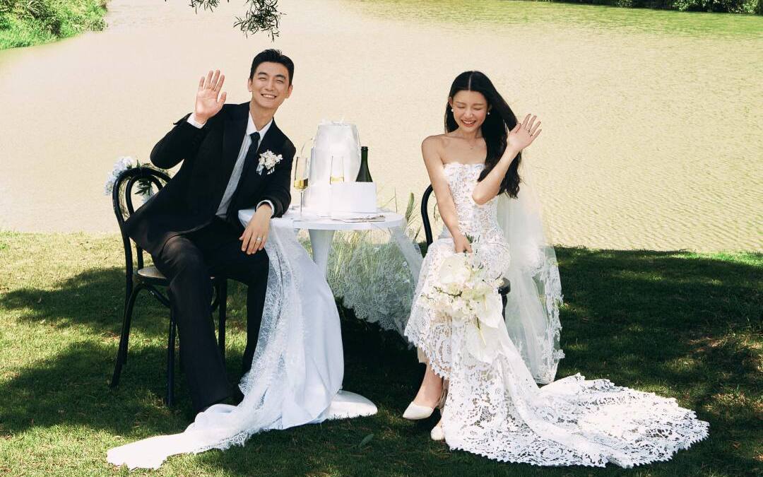 不爱端庄爱自由 难怪轻韩森系婚纱照这么火
