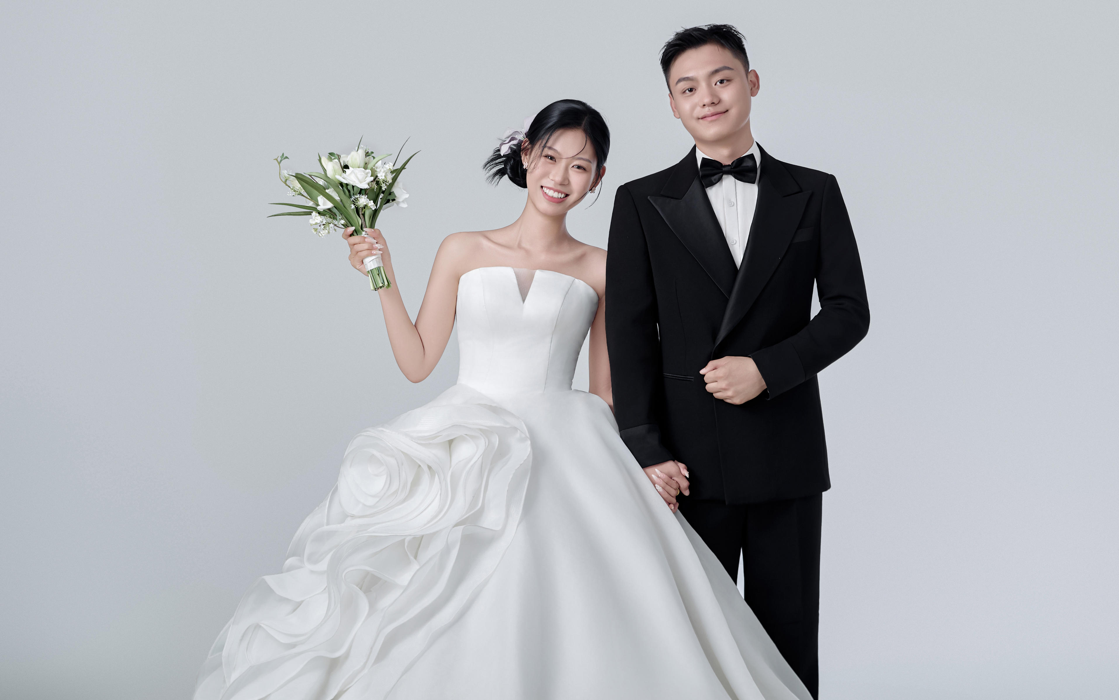 听我的！气质女孩都去拍这套主纱婚纱照  
