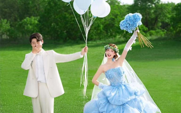 【森系草坪】超美的💙蓝色花神草坪婚纱照一眼沦陷