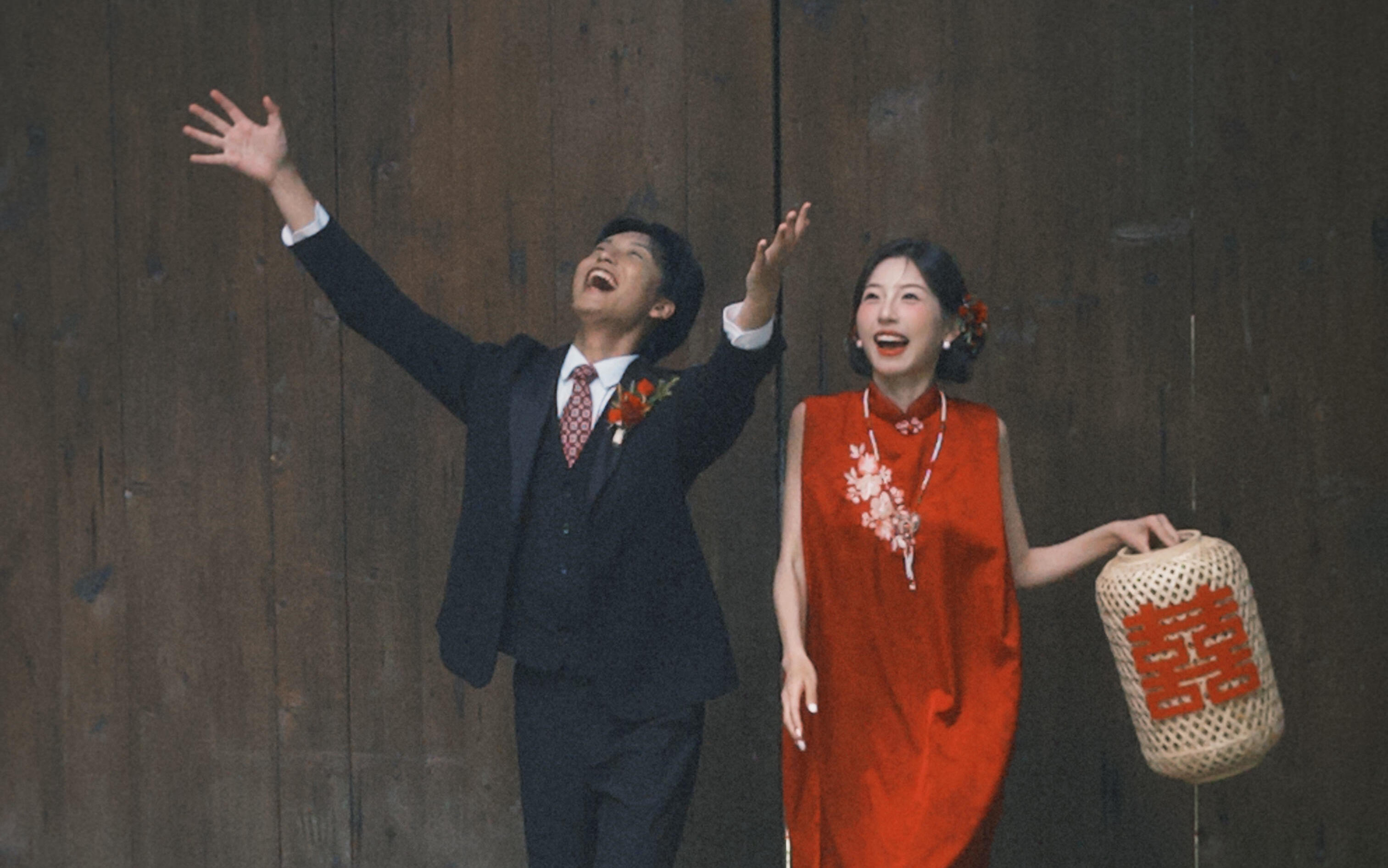 被夸爆的中式婚紗照??拍到人生花絮照片啦?