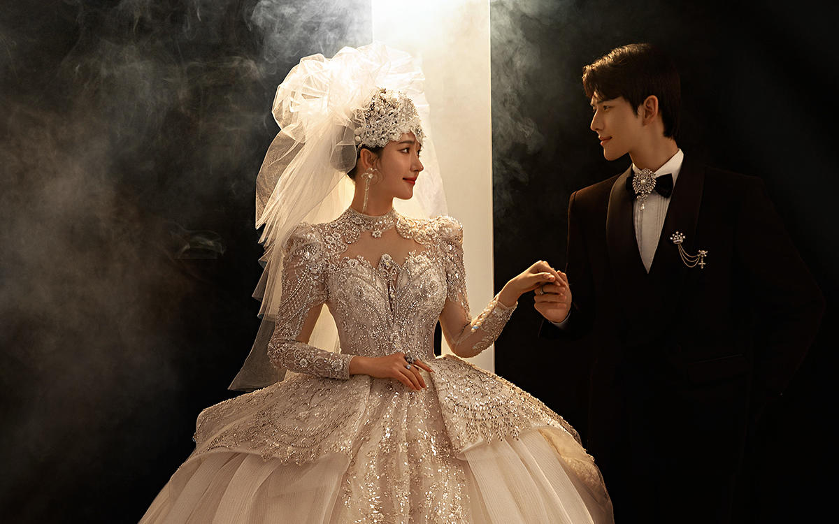 备婚必拍❗美到爆的高定光影婚纱照