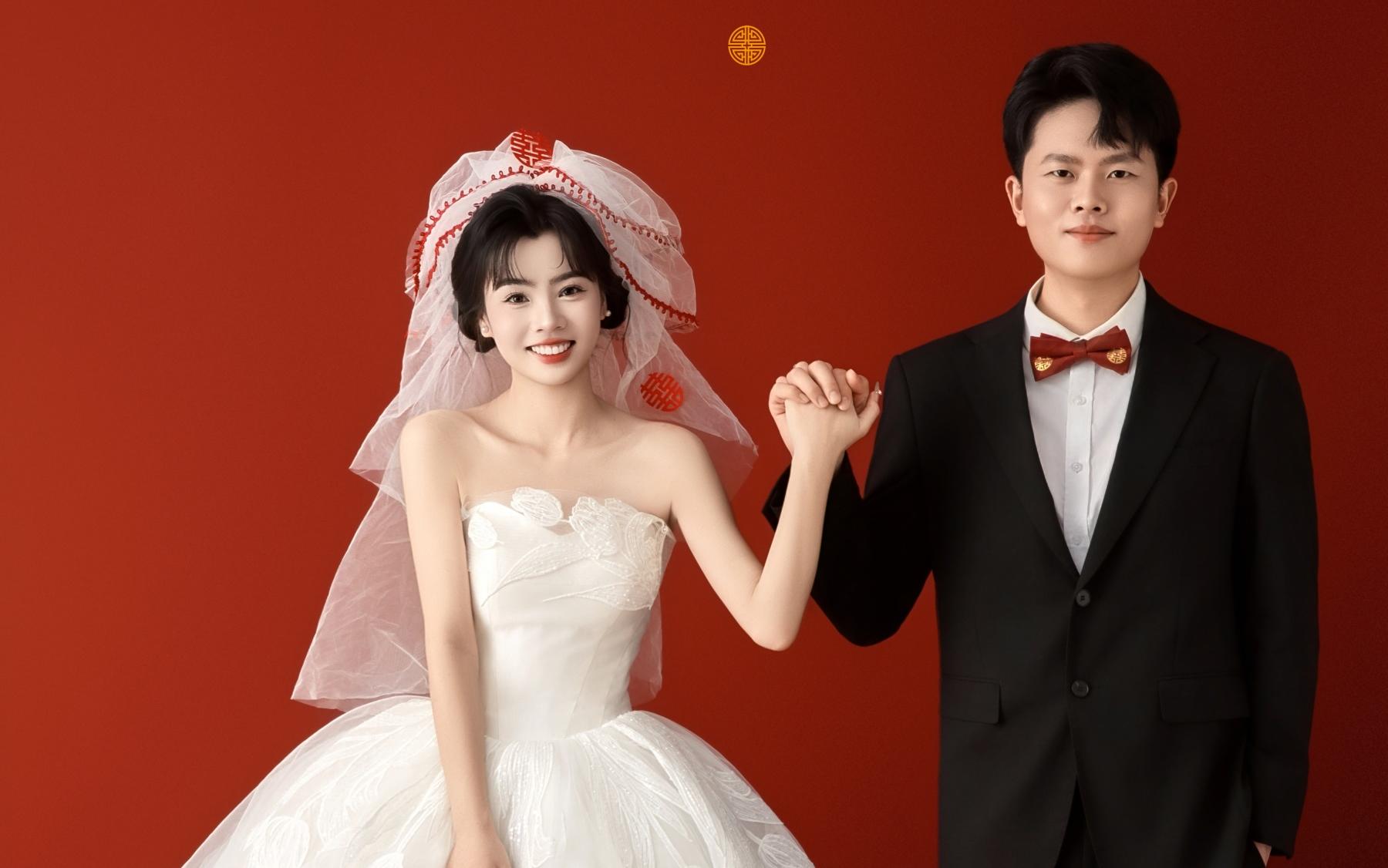 统一全家审美的红背景婚纱照真的绝了❗ 