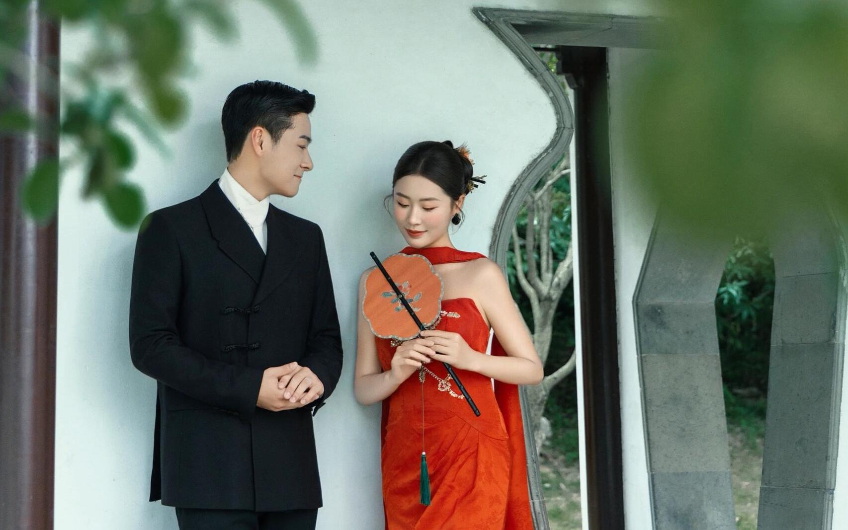 【一抹中国红跃然其上如诗如画】