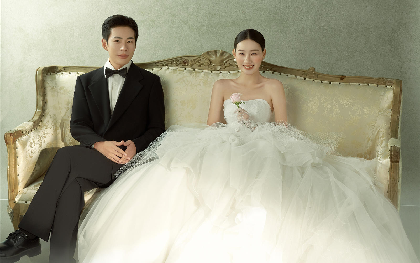 ?? 姐妹們！韓式油畫感婚紗照天花板在這！