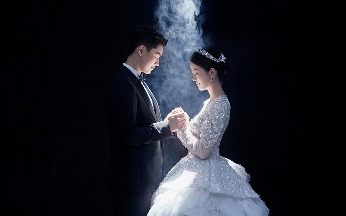 四季流轉(zhuǎn)，唯你不變