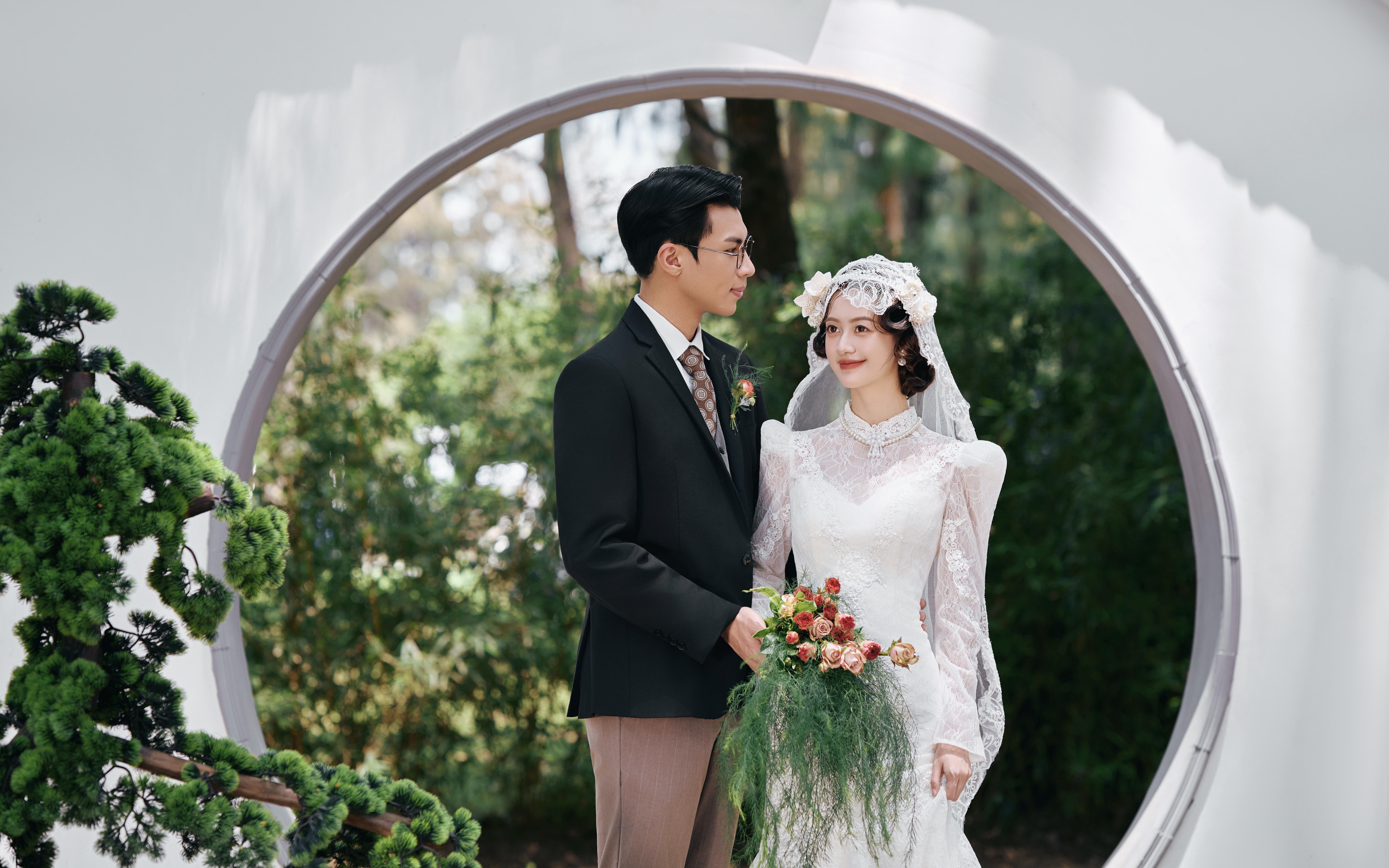 【民國復(fù)古婚紗照】著民國服飾，于園林定格愛之模樣
