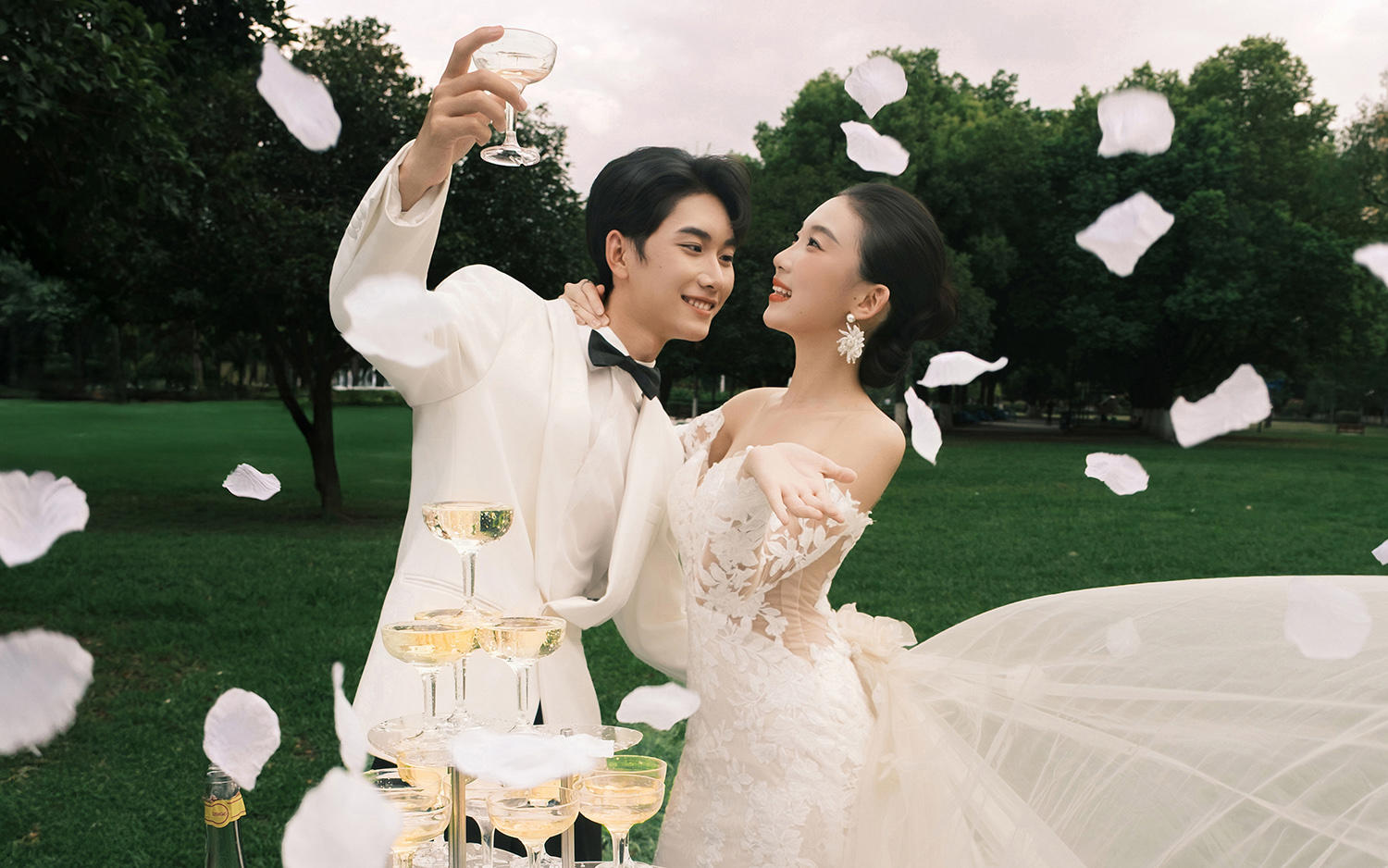 一場充滿生命力與浪漫的電影感婚禮party！