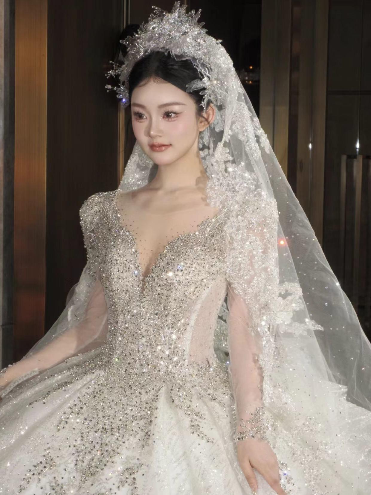 水晶主纱妆造