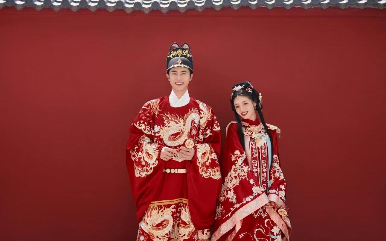 【可愛俏皮的漢服婚紗照被我拍成了甜寵劇】