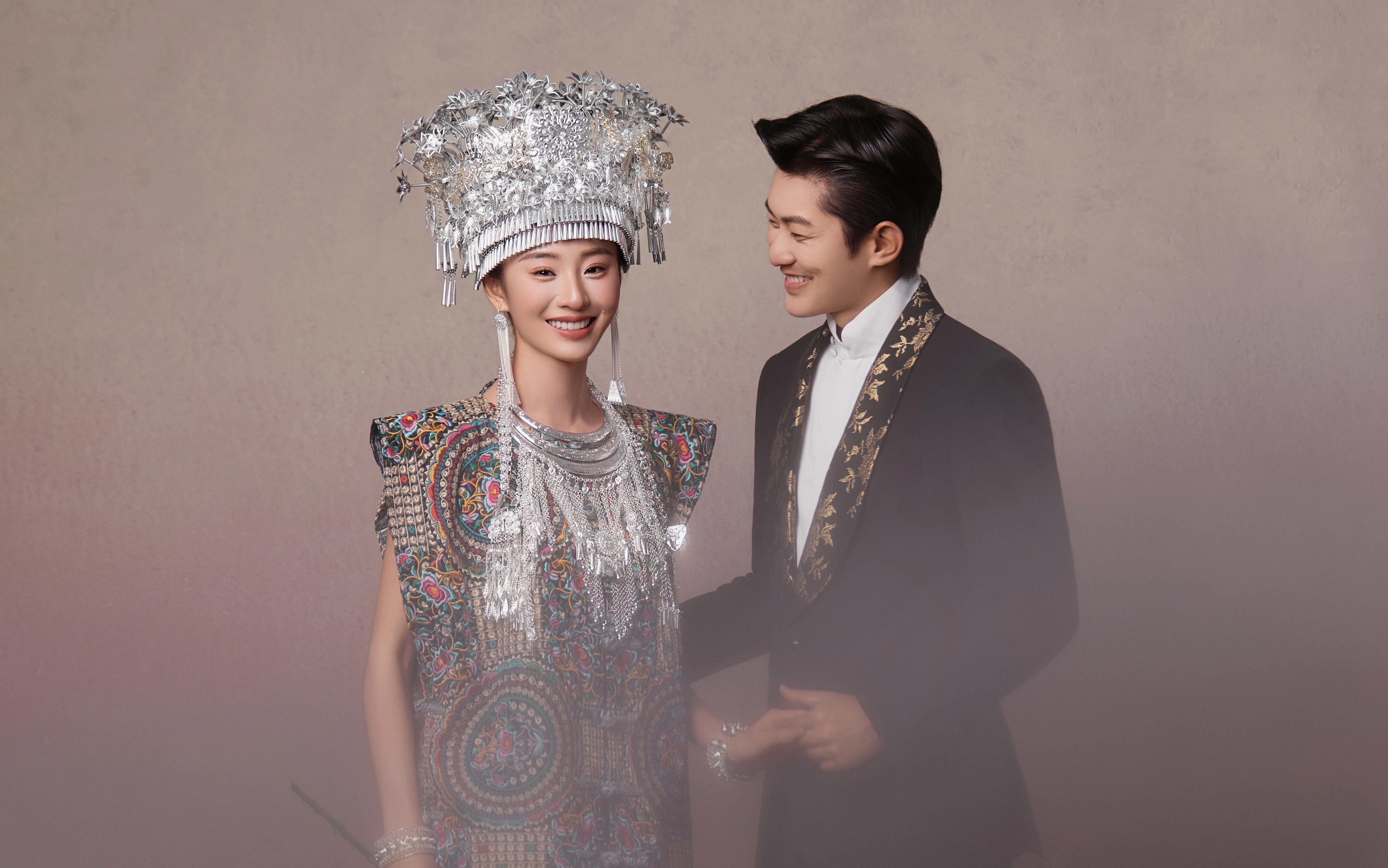 古希臘掌管民族風(fēng)婚紗照的神丨誰拍誰美??