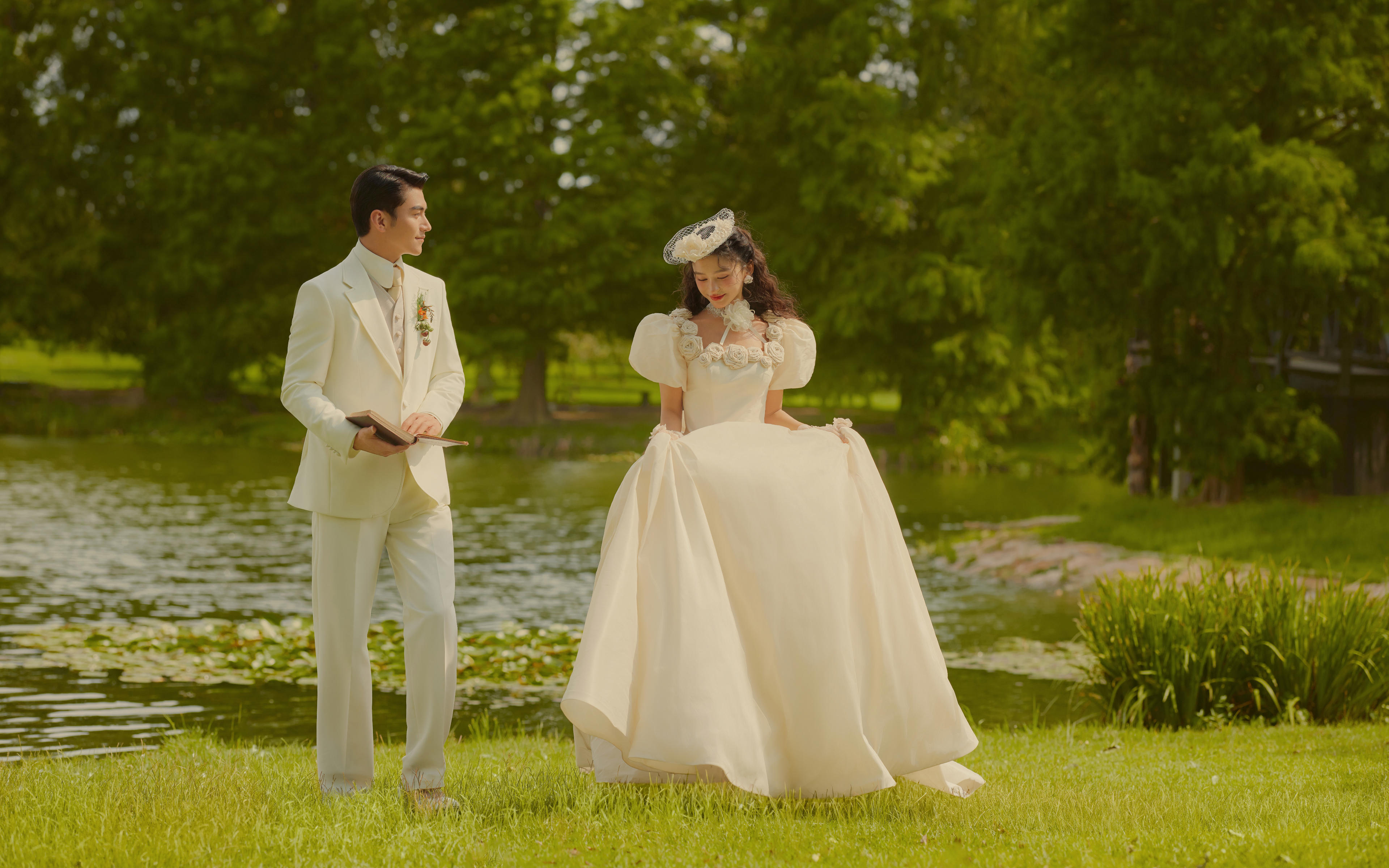 【江畔婚照】复古调揉进江风，灵动感直接拉满