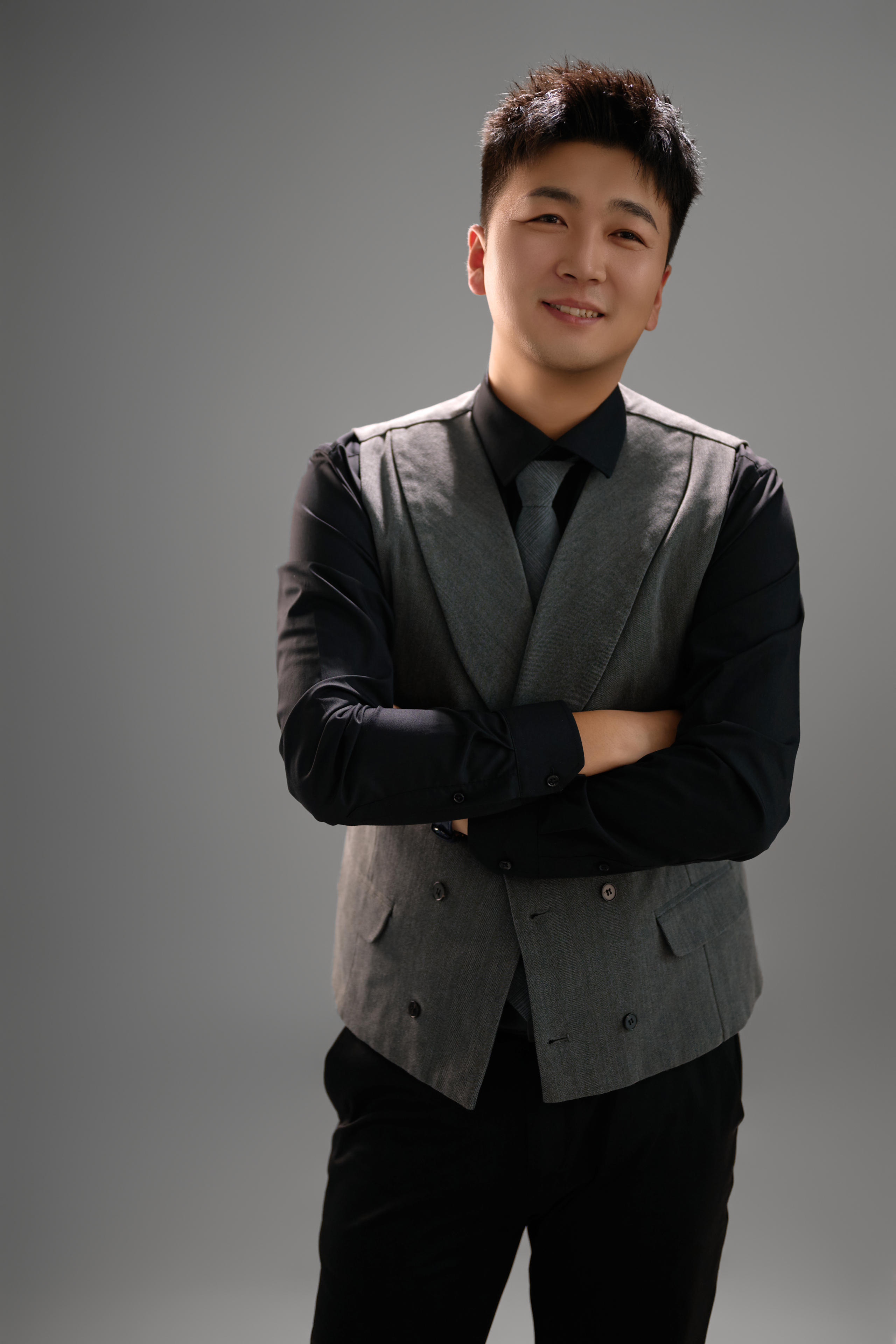 null婚礼主持人张旭