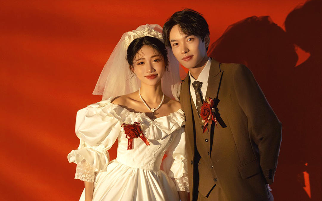 閻先生??潘女士