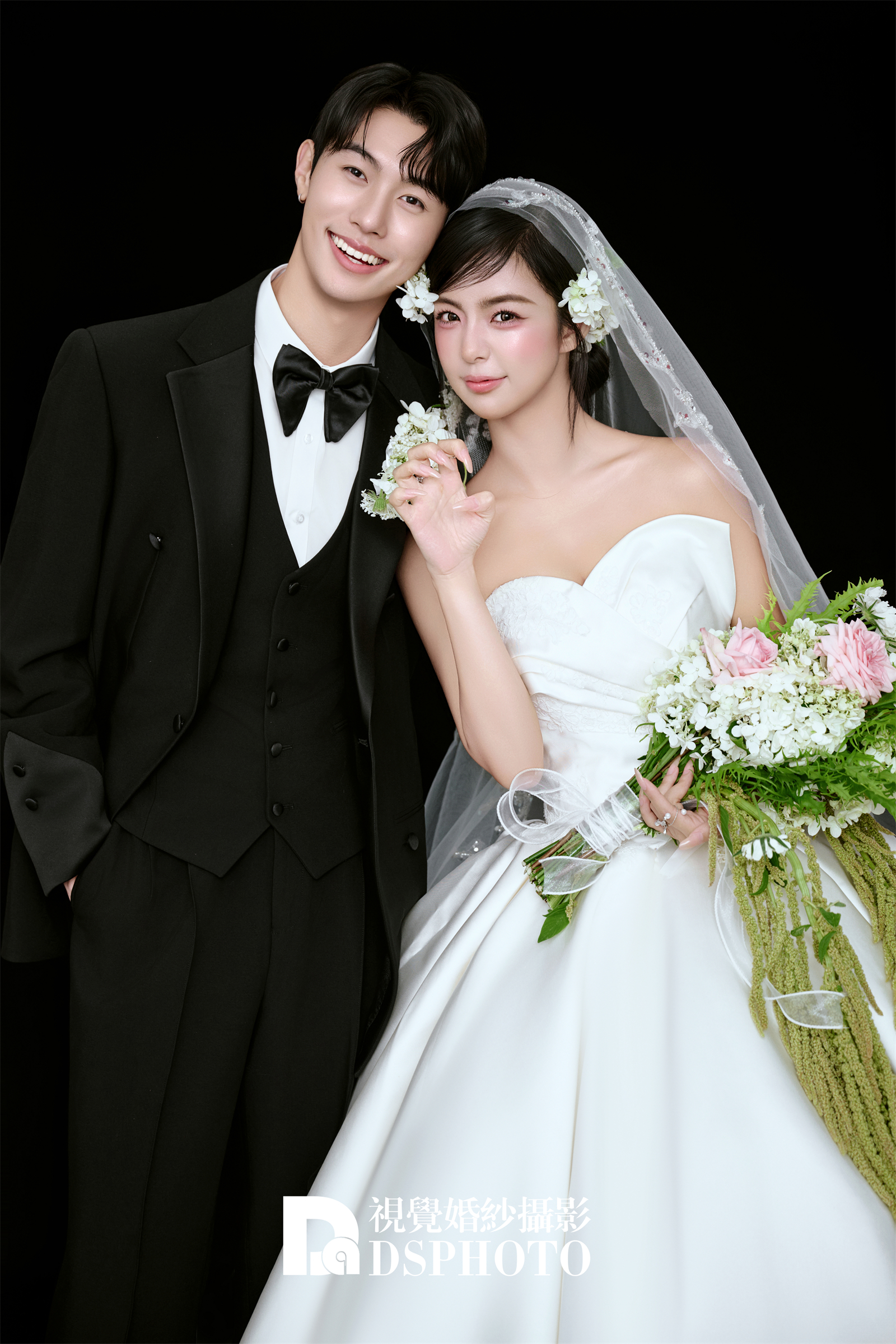 【品质甄选】轻奢婚纱照 | 8服8造+风格任选 