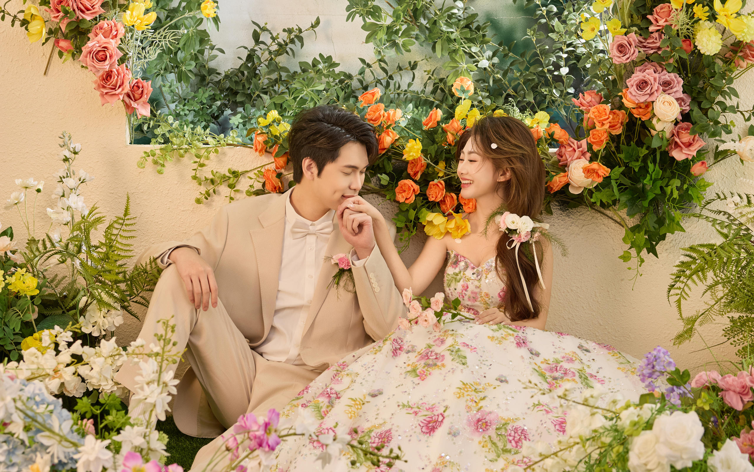 鮮花與愛意撞了個滿懷，高甜互動+清新質(zhì)感，閉眼沖