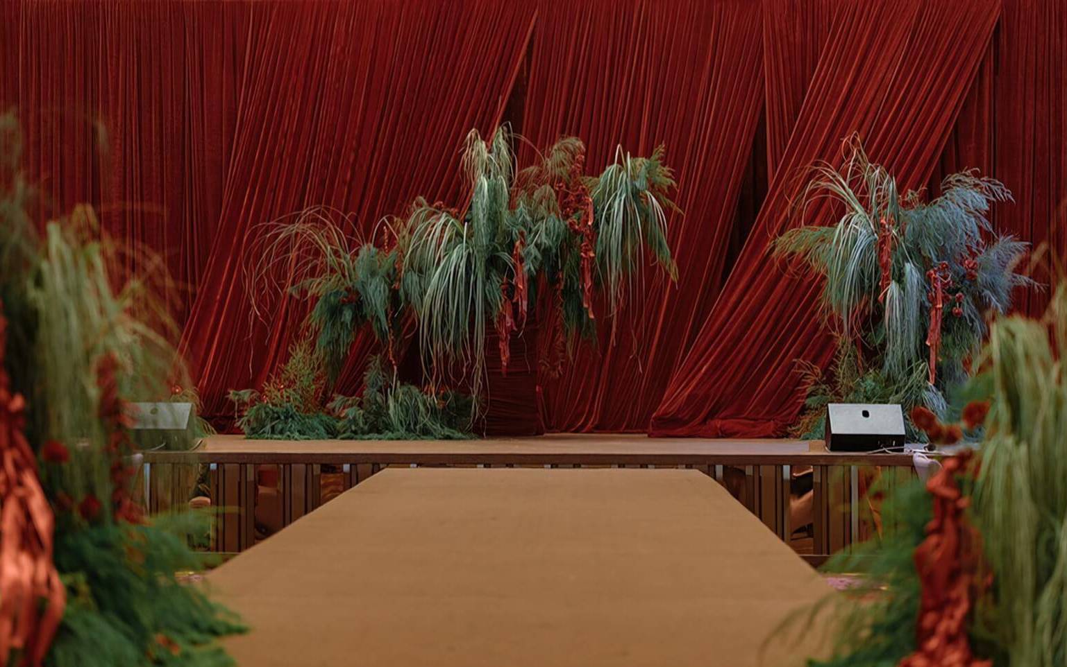 小預算婚禮|小眾紅色綠色野生感