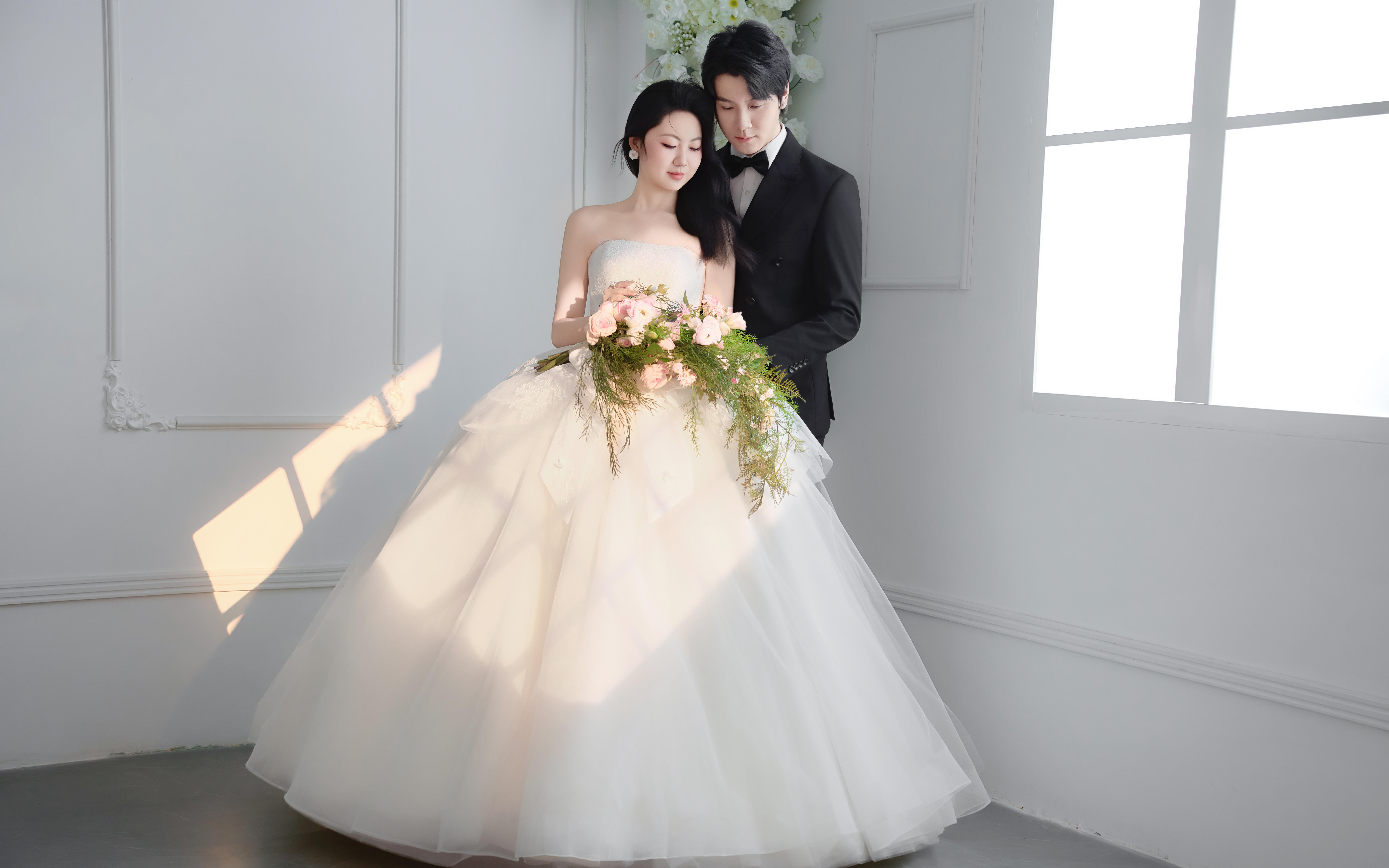 极简光影韩式主纱婚纱照