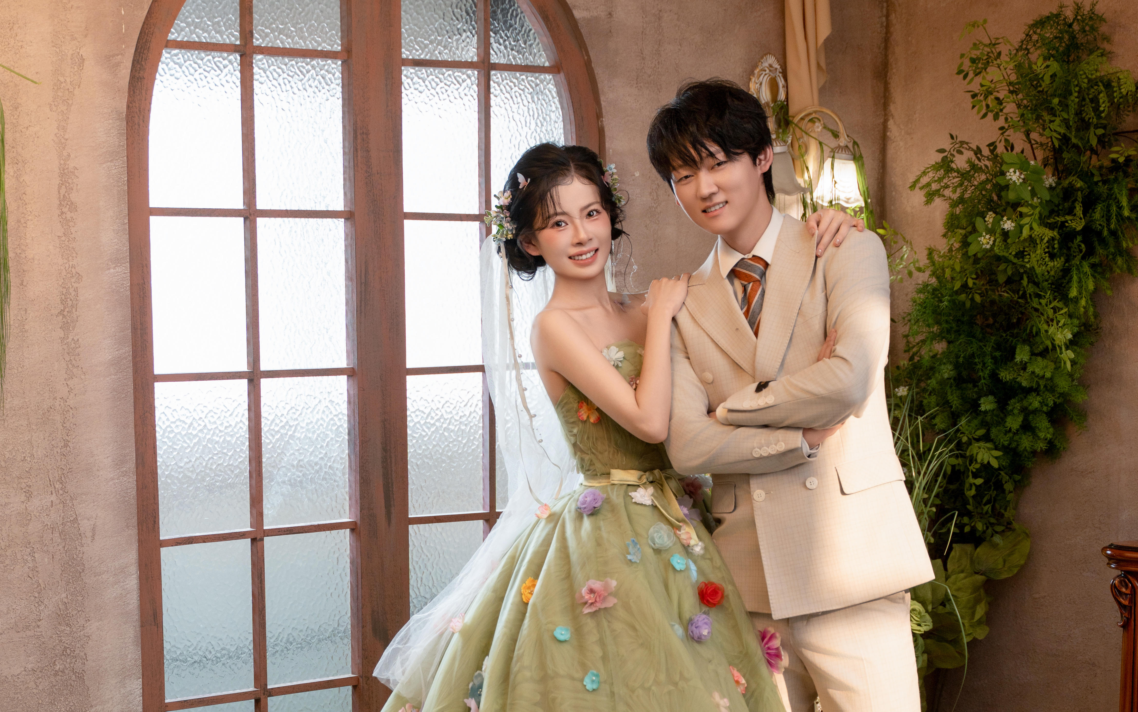 于明月夫妇/室内油画