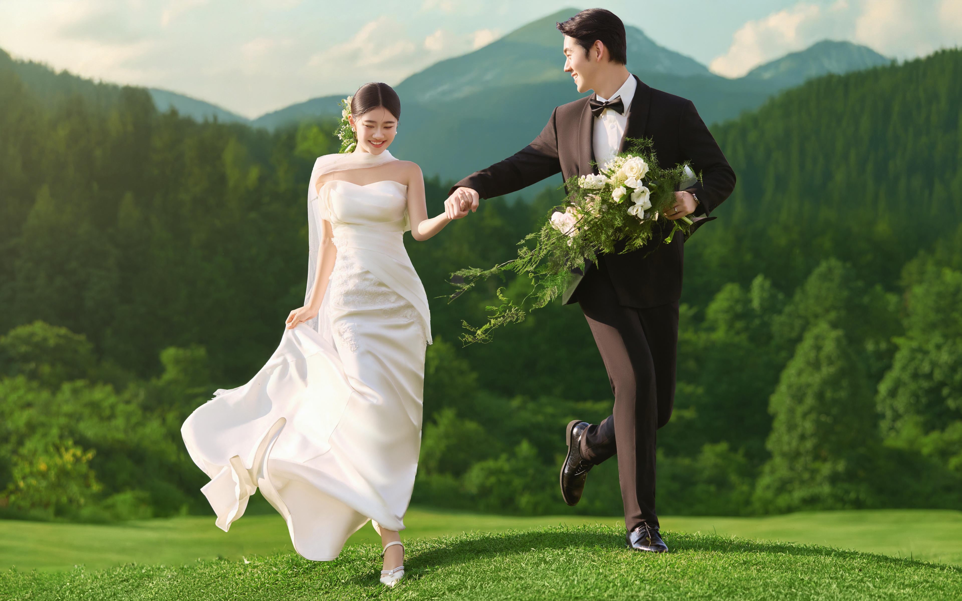还得是草坪婚纱照✔总是会反复心动呀