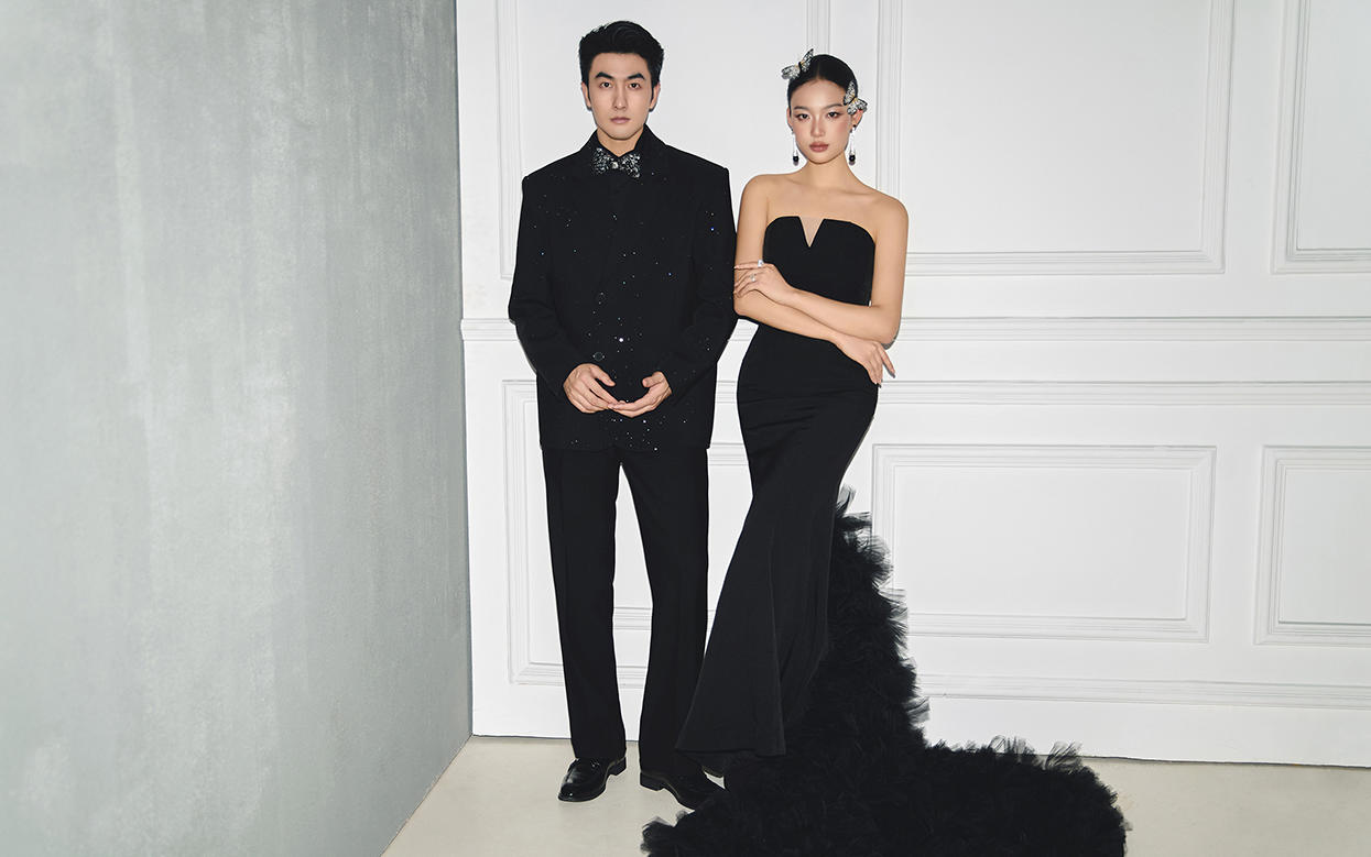 黑色魚尾裹著優(yōu)雅線條 每一幀都透著高級(jí)的儀式感