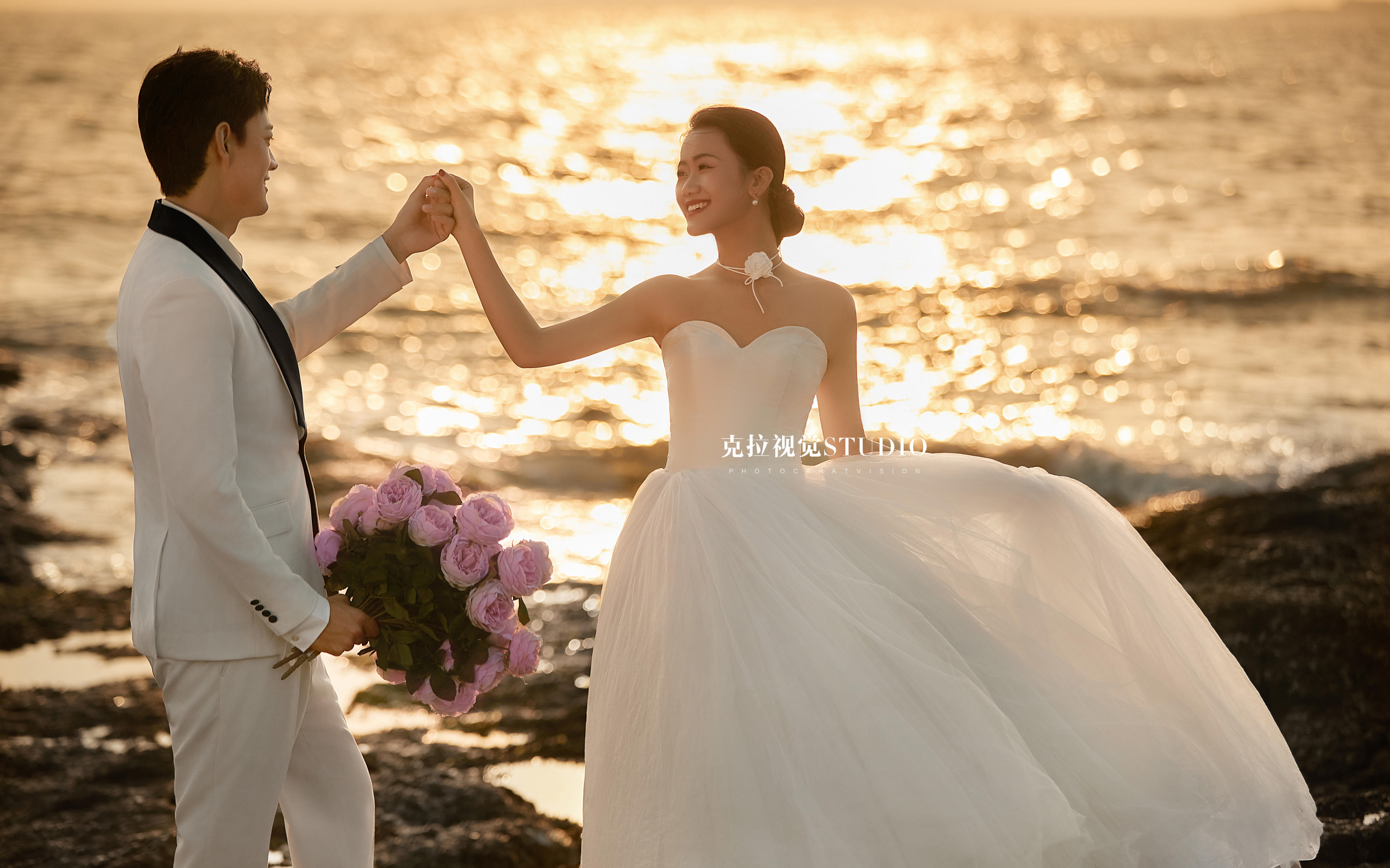 沉溺橘子海??海邊夕陽(yáng)婚紗照氛圍拉絲