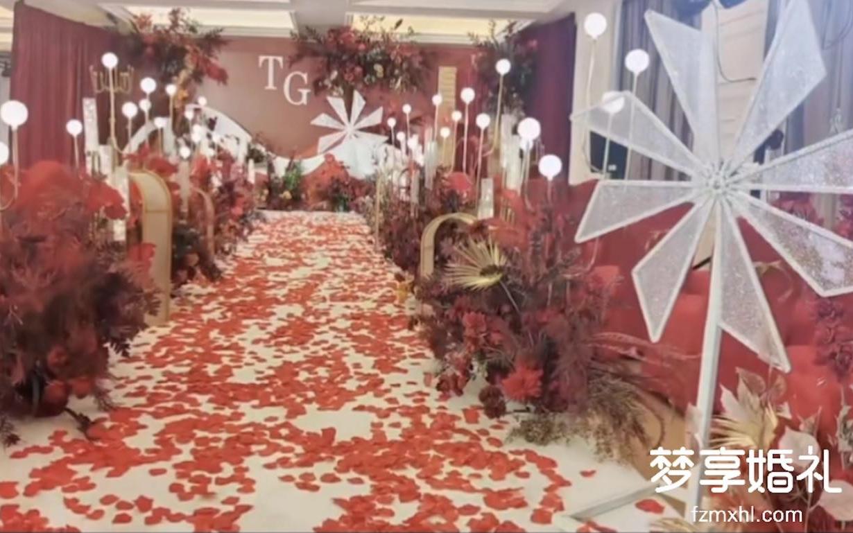 红色室内婚礼------