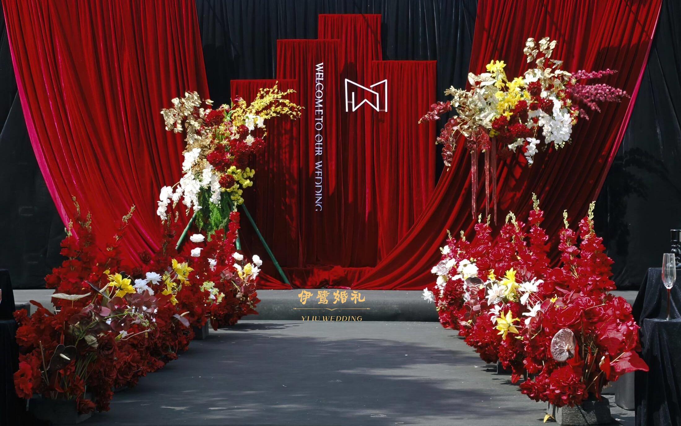 红黑色南洋风时尚农村庭院婚礼