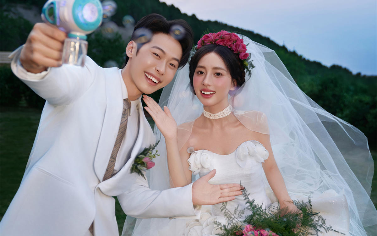 【D视觉摄影】有生命力的活人感夜景草坪婚纱照