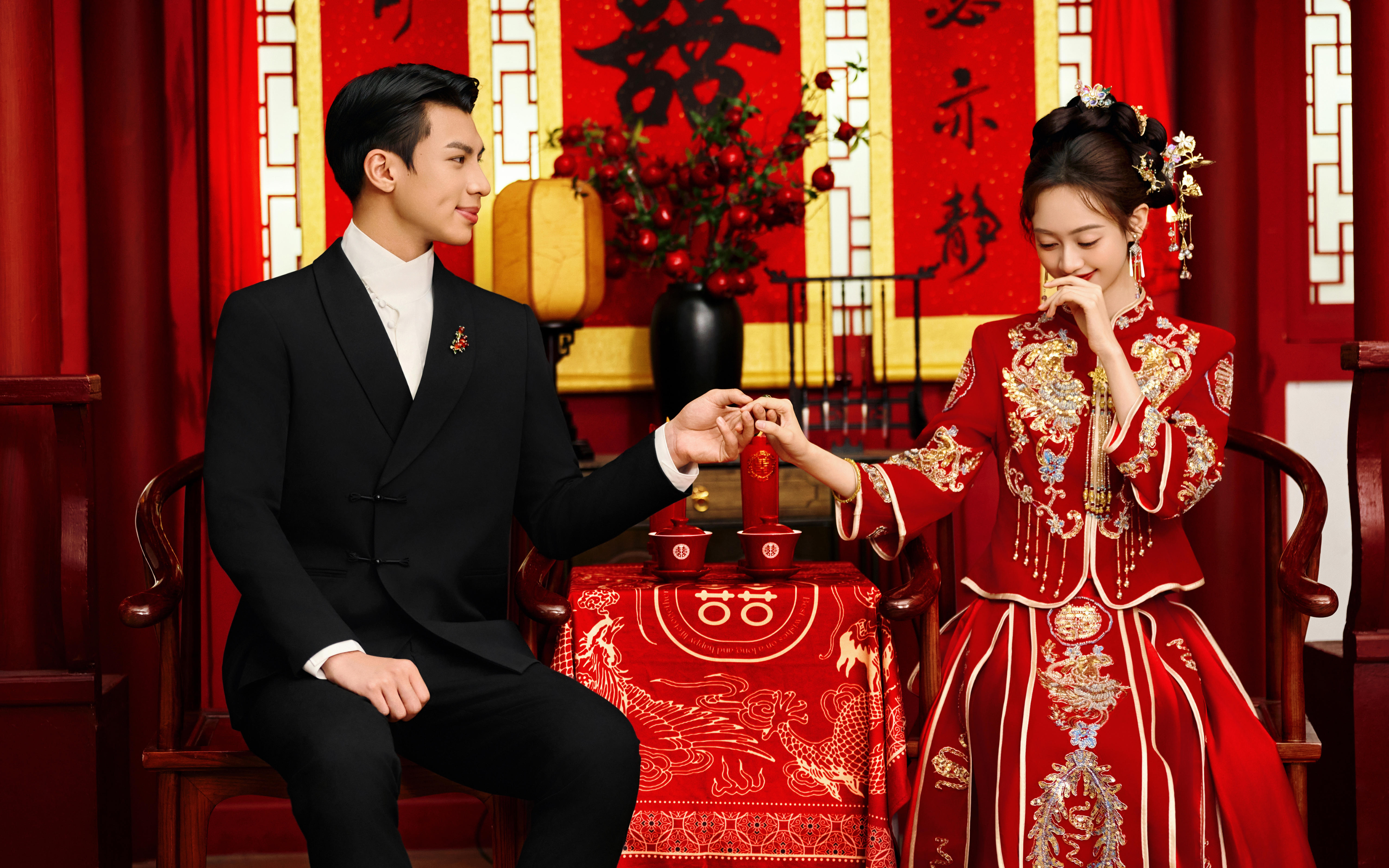 于喜嫁氛圍，中式國(guó)風(fēng)婚照相伴，鐫刻你我的幸福軌跡