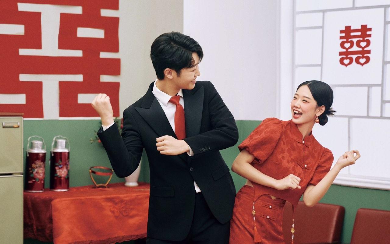 家有囍事✨闯进80年代川渝标配复古喜嫁婚纱照