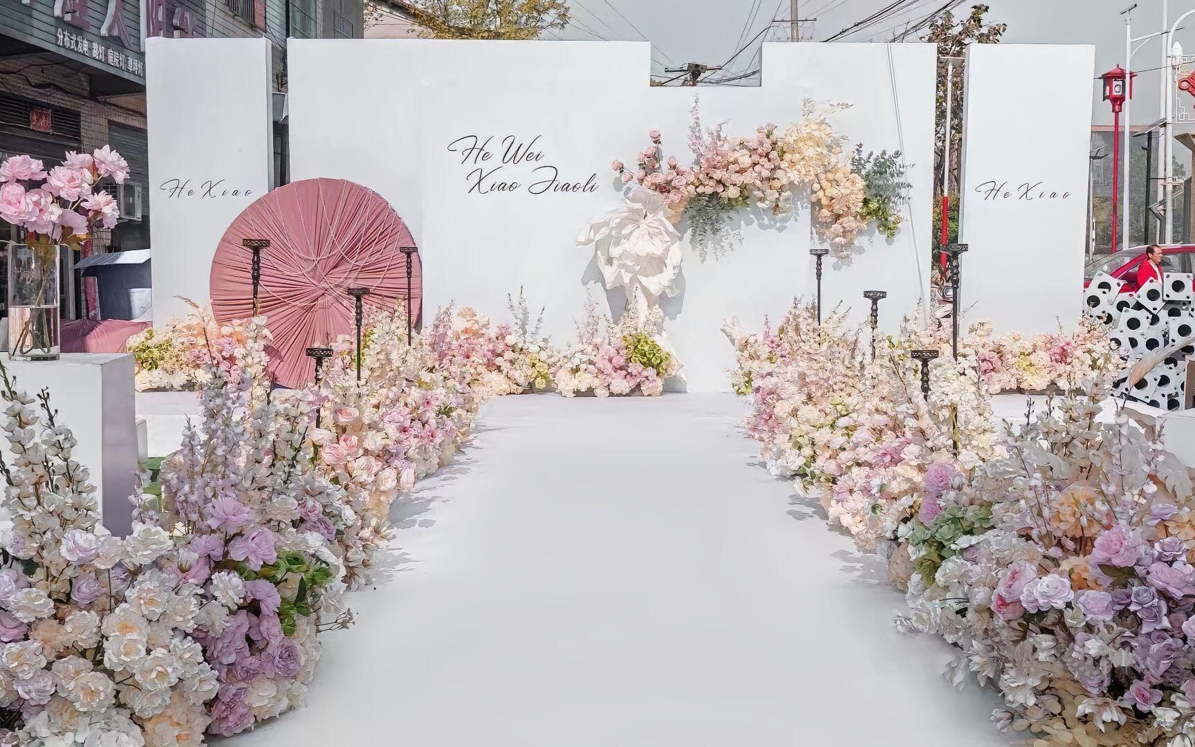 小預(yù)算韓式戶外婚禮布置