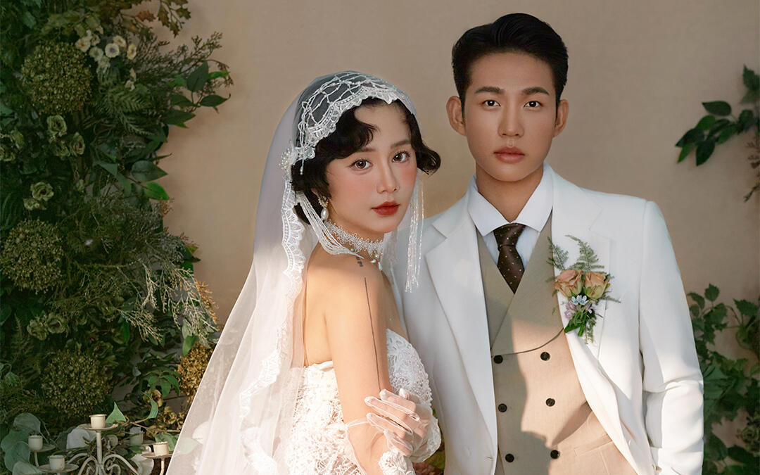 瘋狂尖叫，真的巨好看 這套復(fù)古法式婚紗照 