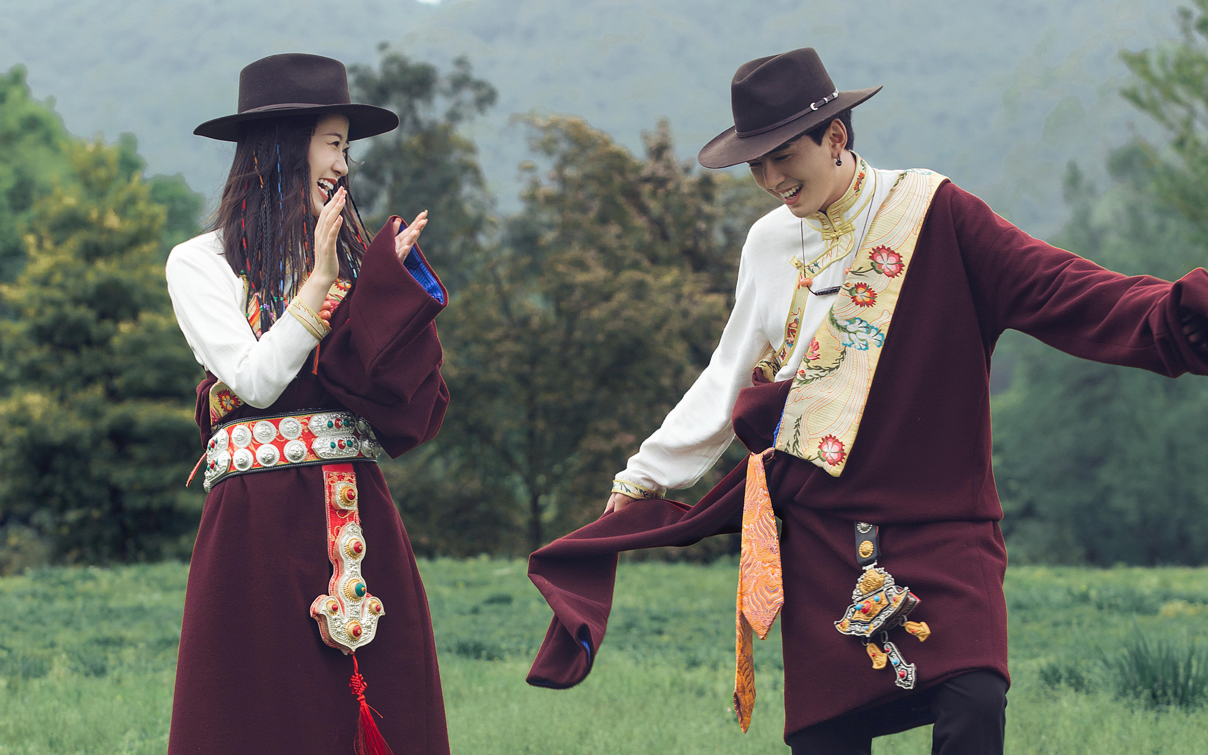 溫情的藏服婚紗照