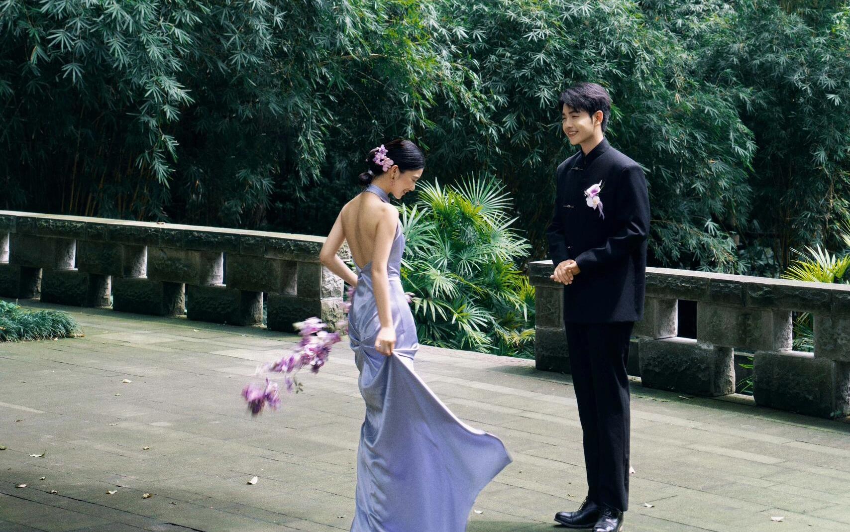 【新中式】浪漫惊鸿的新中式婚纱照绝绝紫