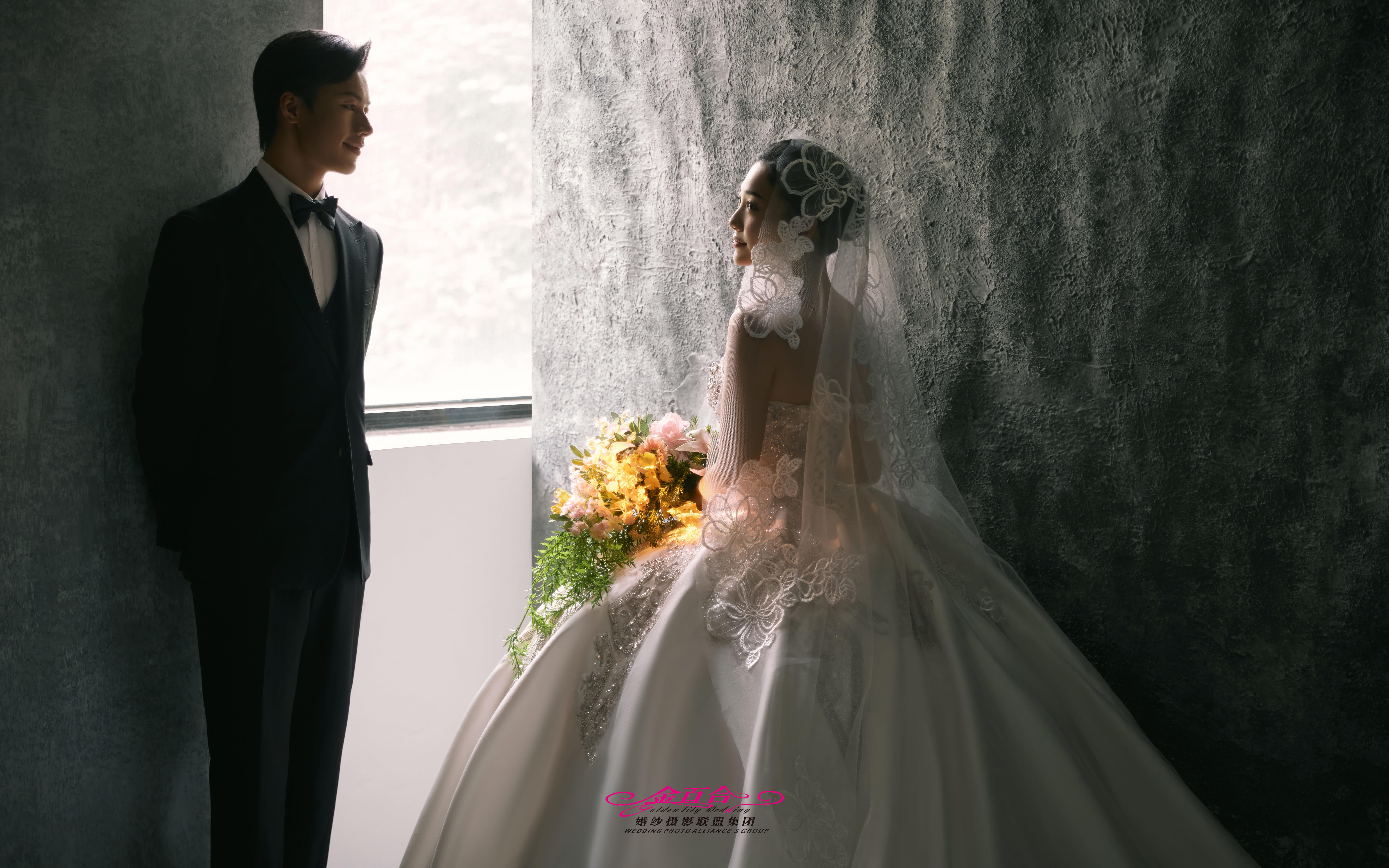 我們在歲月的詩行里，寫下屬于彼此的永恒序章。