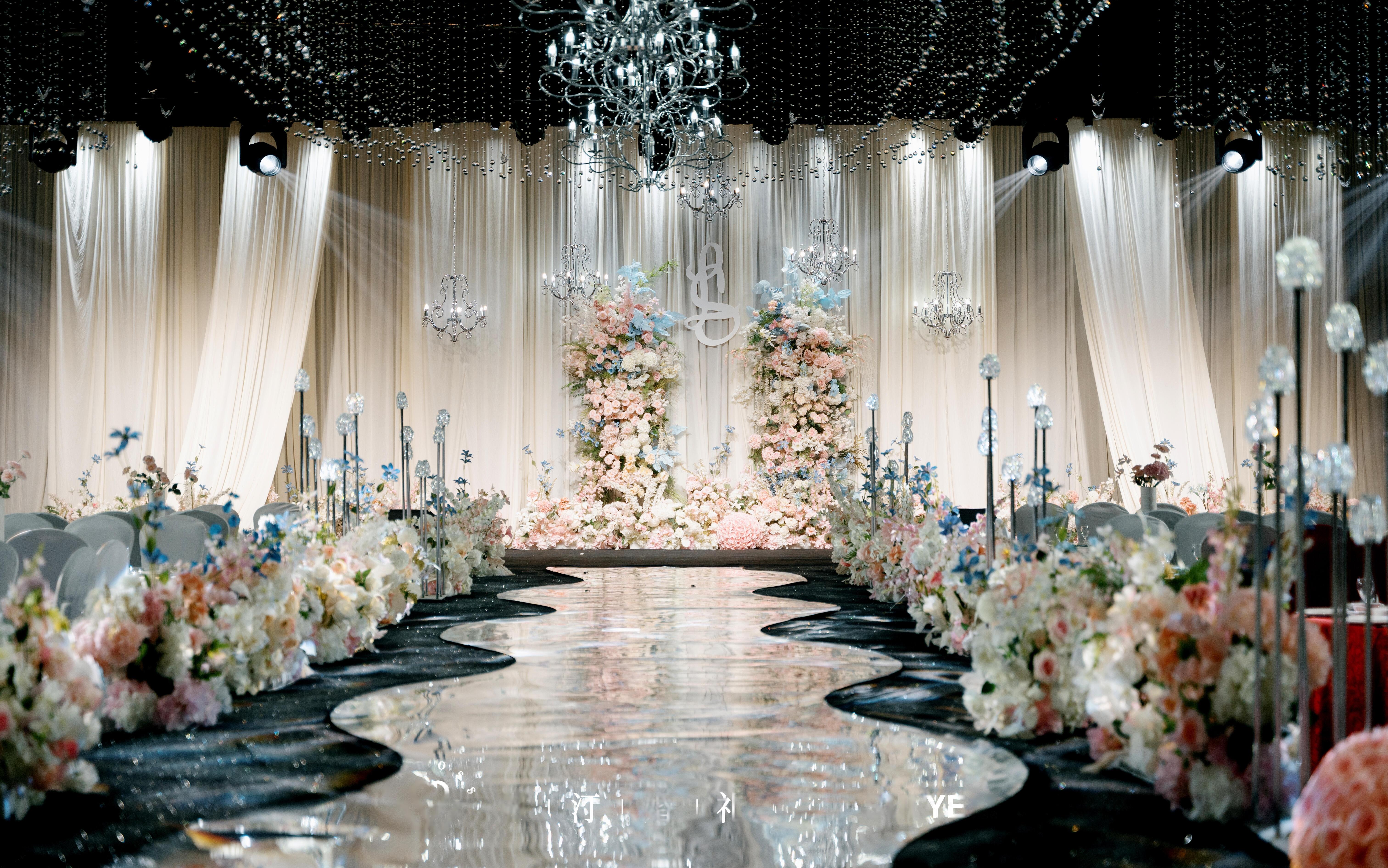 绮幔香槟，赴爱之约