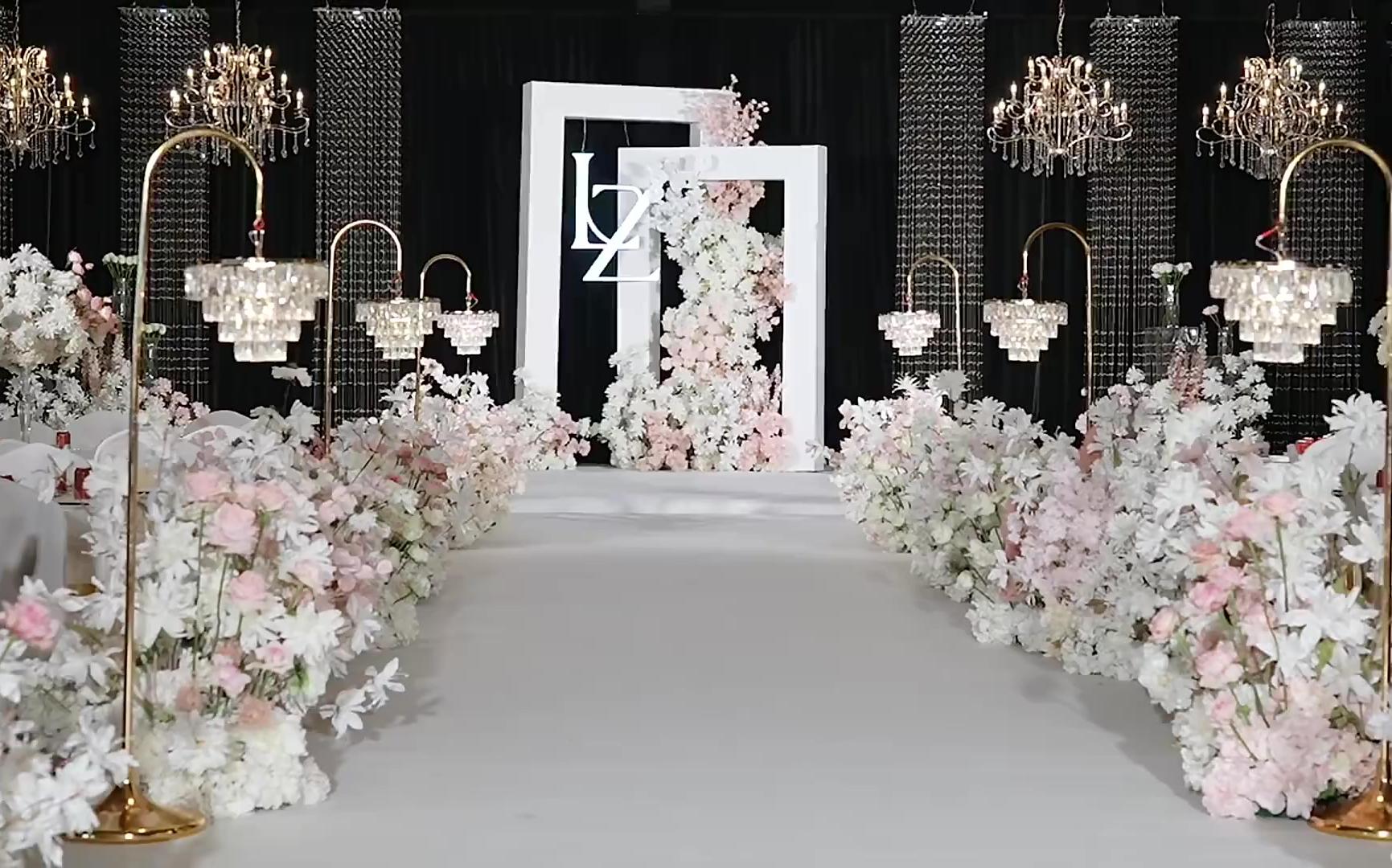 《完美时光婚礼》年度热销婚礼 美出天际