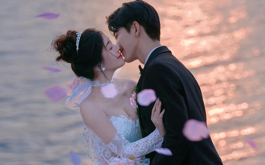 夕阳江边婚纱照✨ 浪漫到想原地结婚！
