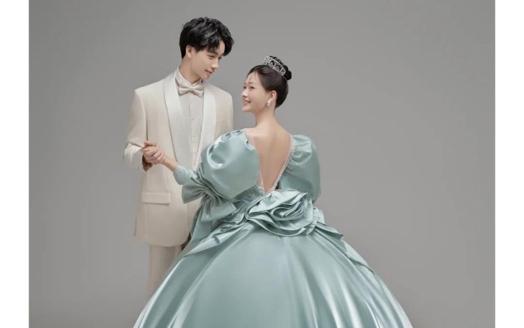 韩系氛围拉满！解锁婚纱照的心动瞬间