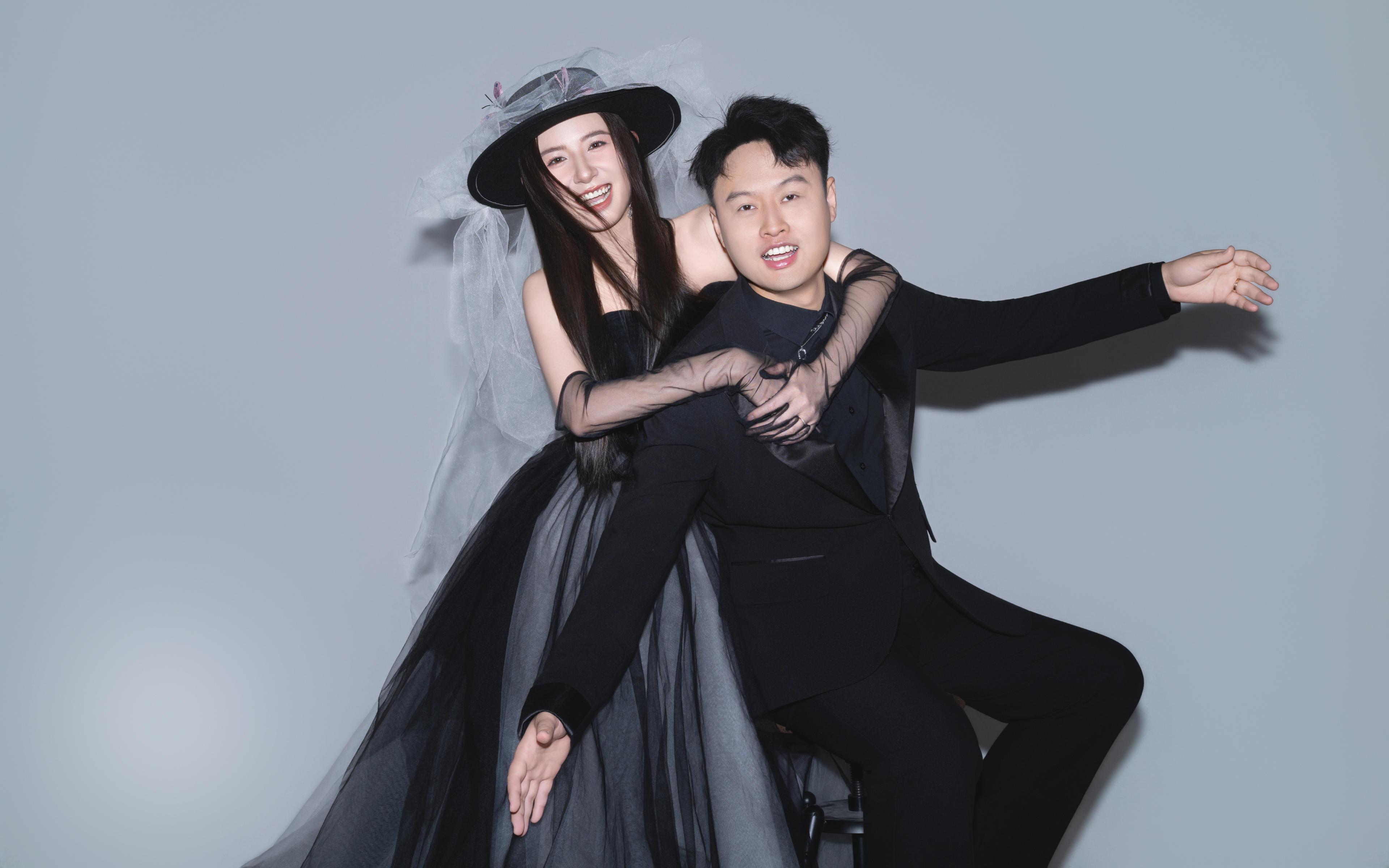 【雪彩客片】拒絕千篇一律?我的黑紗婚紗照又酷又颯