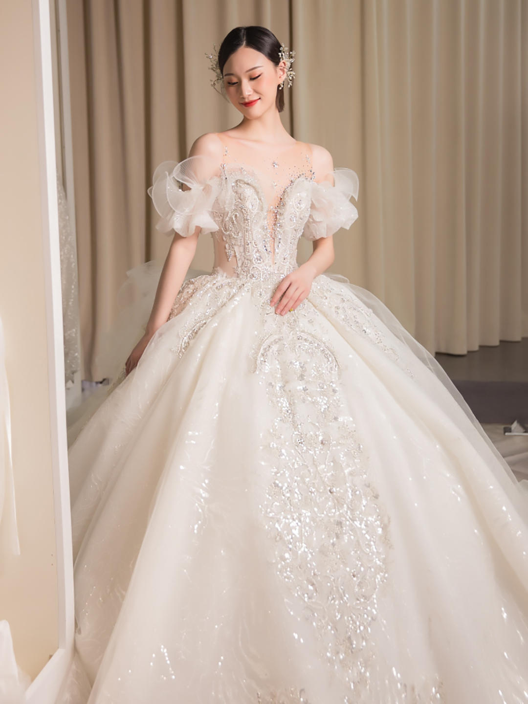 一字肩重工拖尾高级感主纱 测试