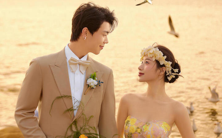 海边夕阳婚纱照