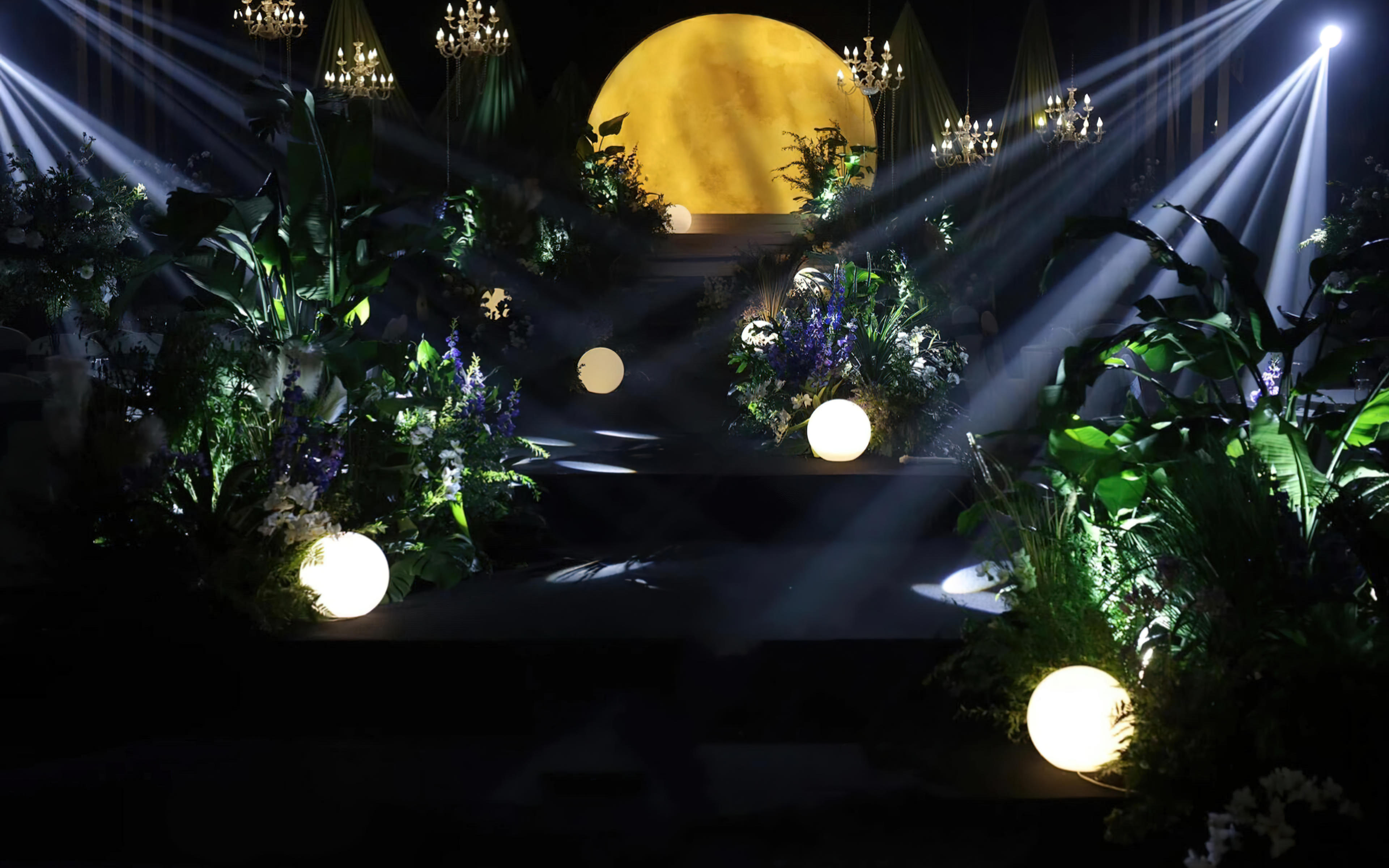 《月下森系婚礼｜把仲夏夜的浪漫搬来啦》