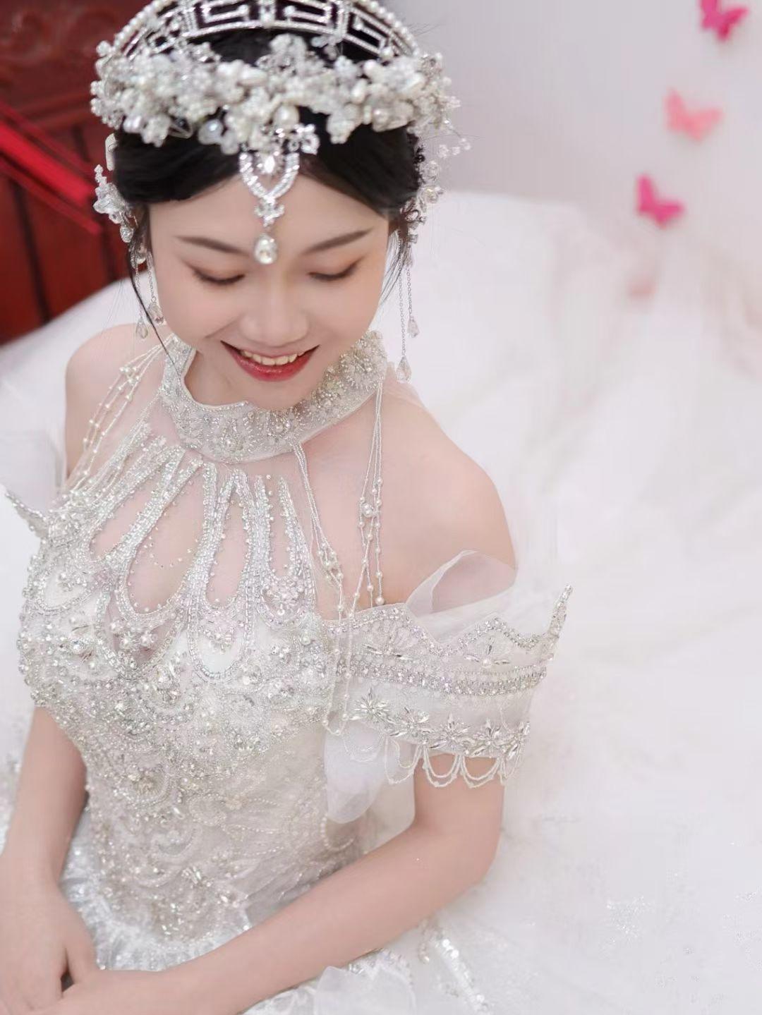 温婉大气的主纱造型