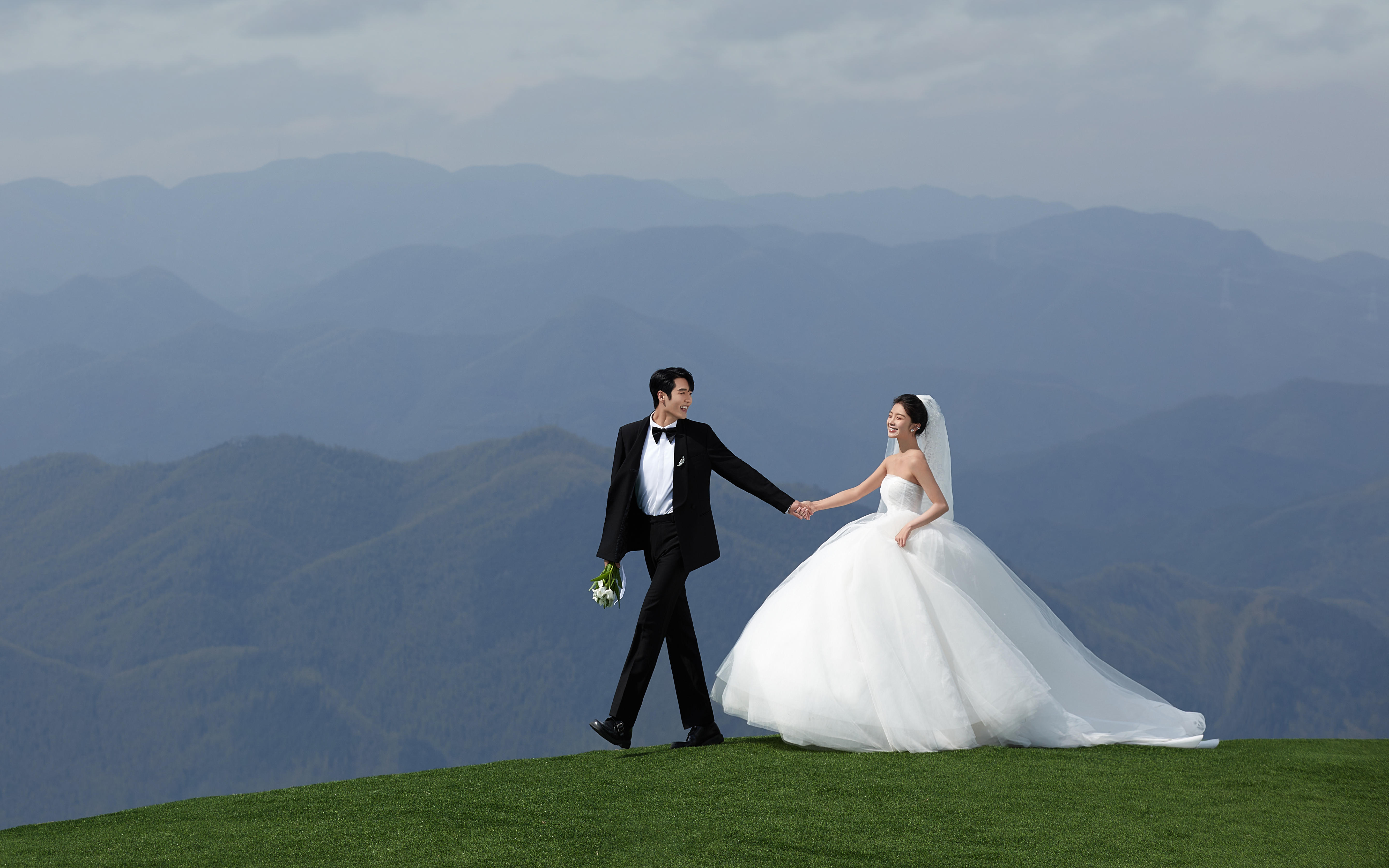 山顶纪实婚纱照