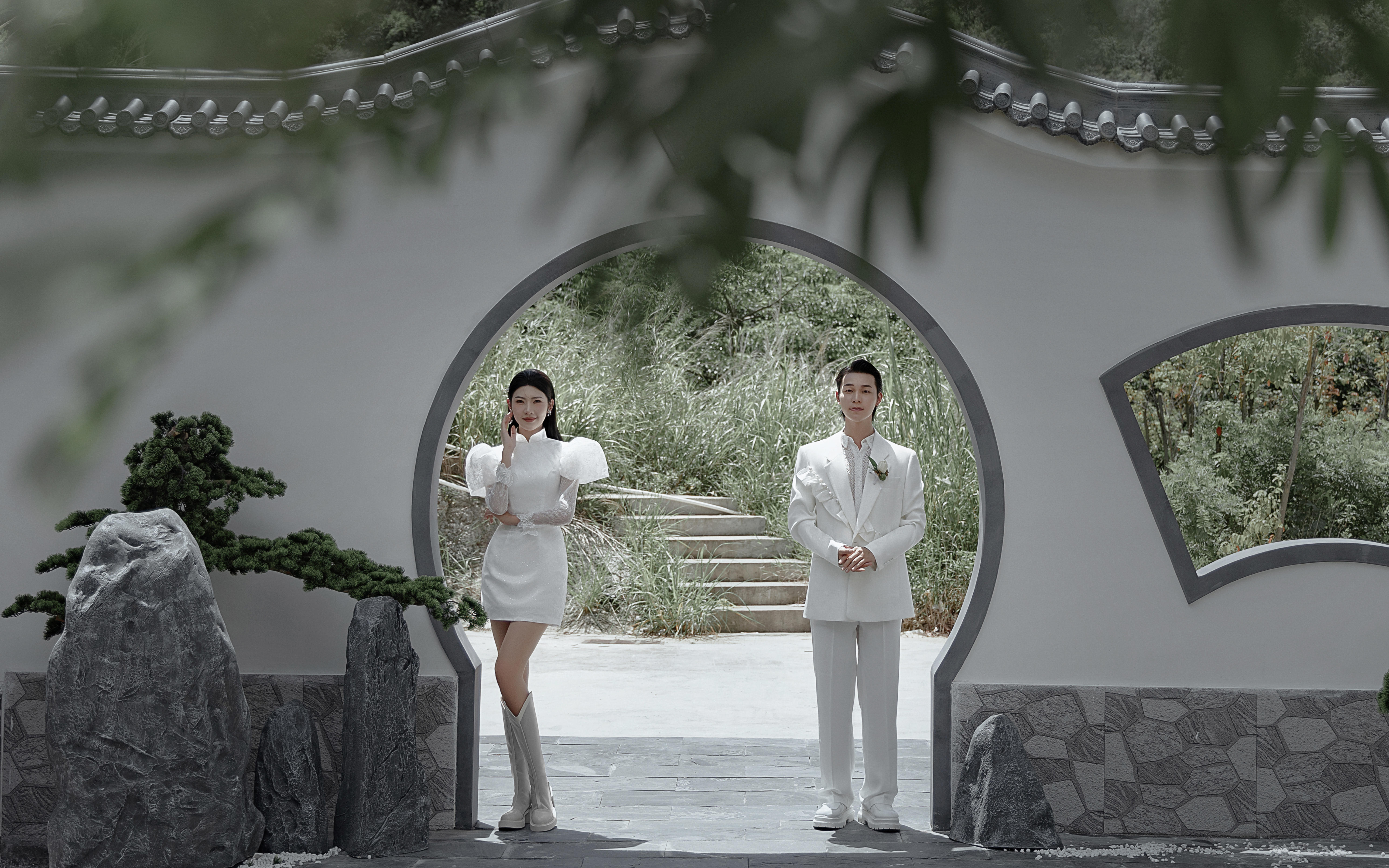 中式竹林月牙洞