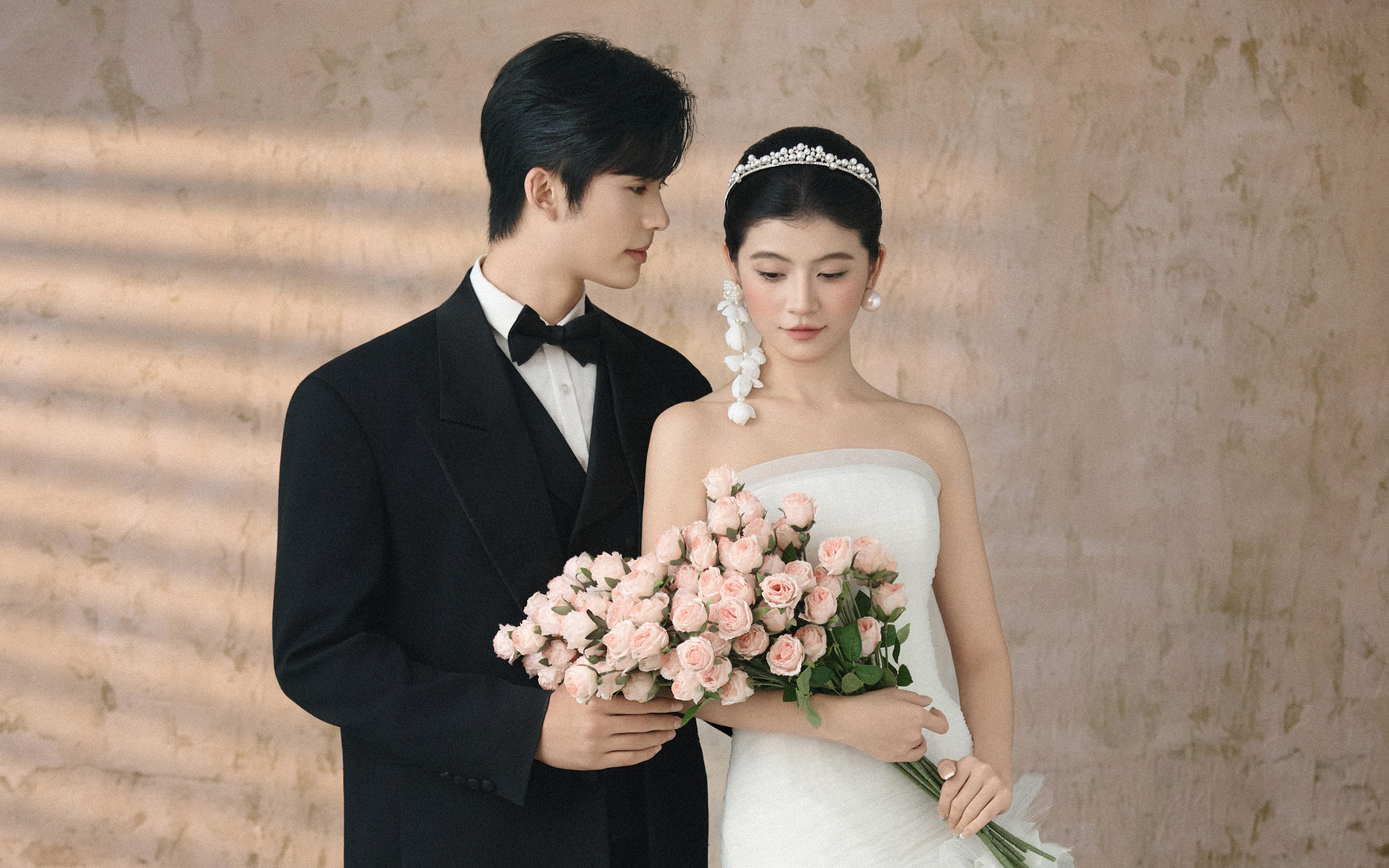 高级感拉满的室内主纱婚纱照✅氛围感天花板