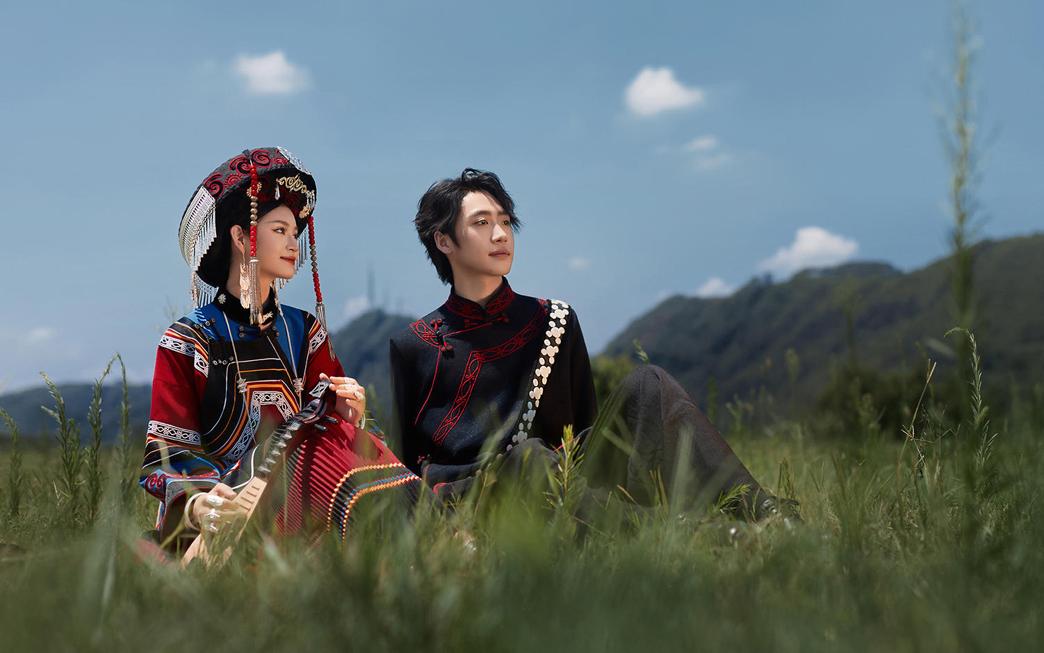 外景 l 當(dāng)彝族風(fēng)情遇上婚紗照